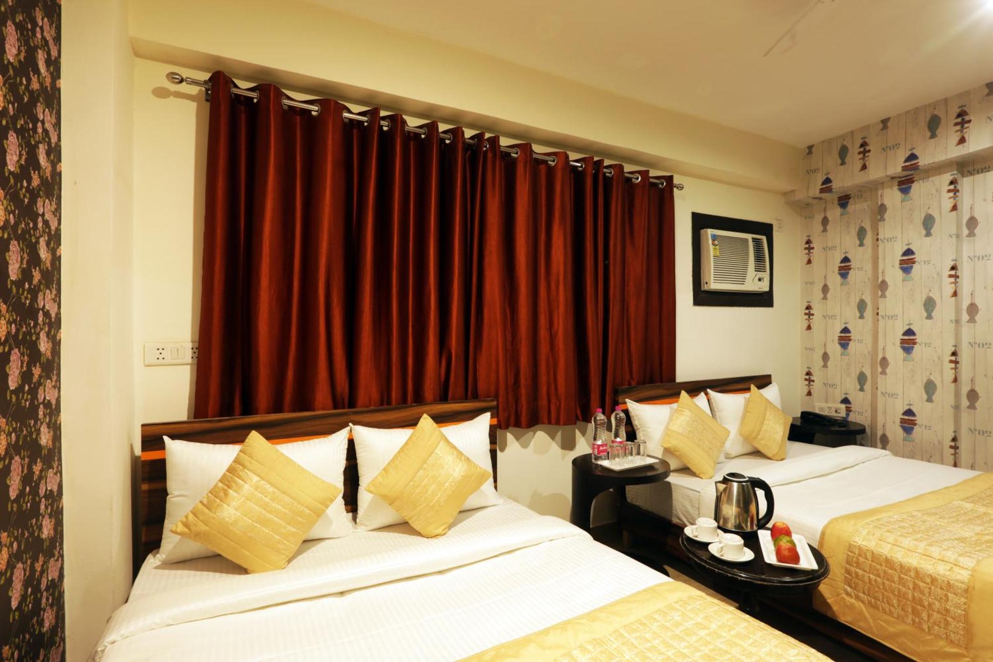 Mayank Plaza-near Igi Airport Terminal-3 3*