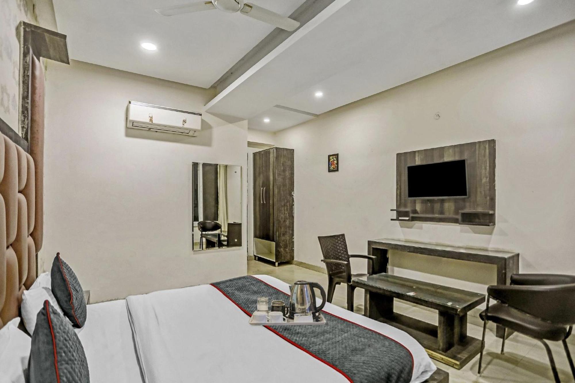 Hotel Townhouse 22956 Grand Residency Delhi (National Capital Territory of India)
