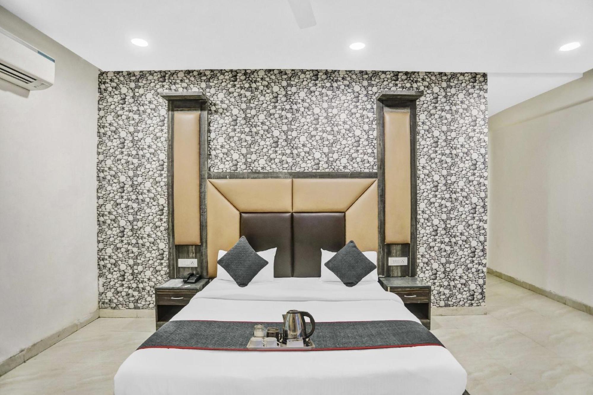 Hotel Townhouse 22956 Grand Residency 3*
