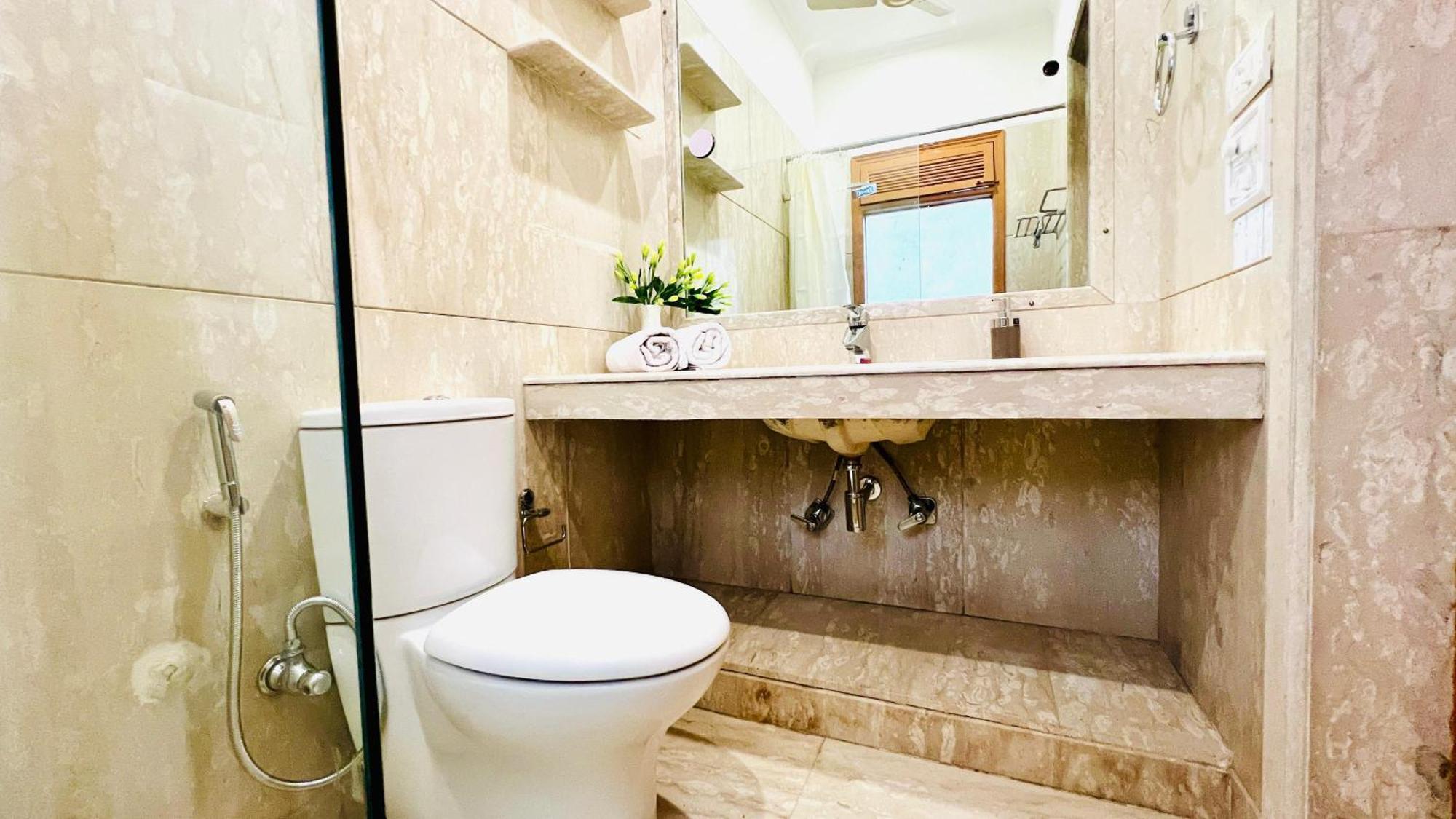 Bluo Vasant Vihar Pvr - Kitchen, Terrace, Lift * New Delhi