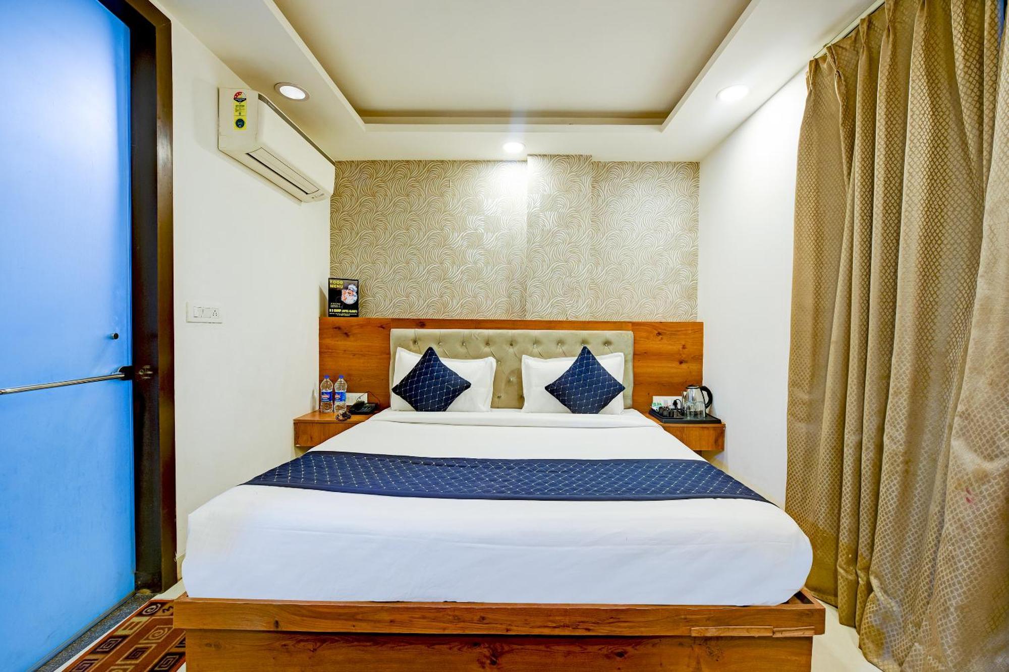 Hotel Gloory Near Delhi Airport