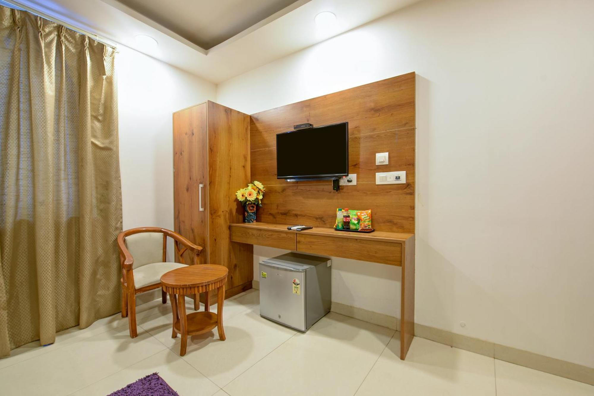 Gloory Near Delhi Airport 4* New Delhi