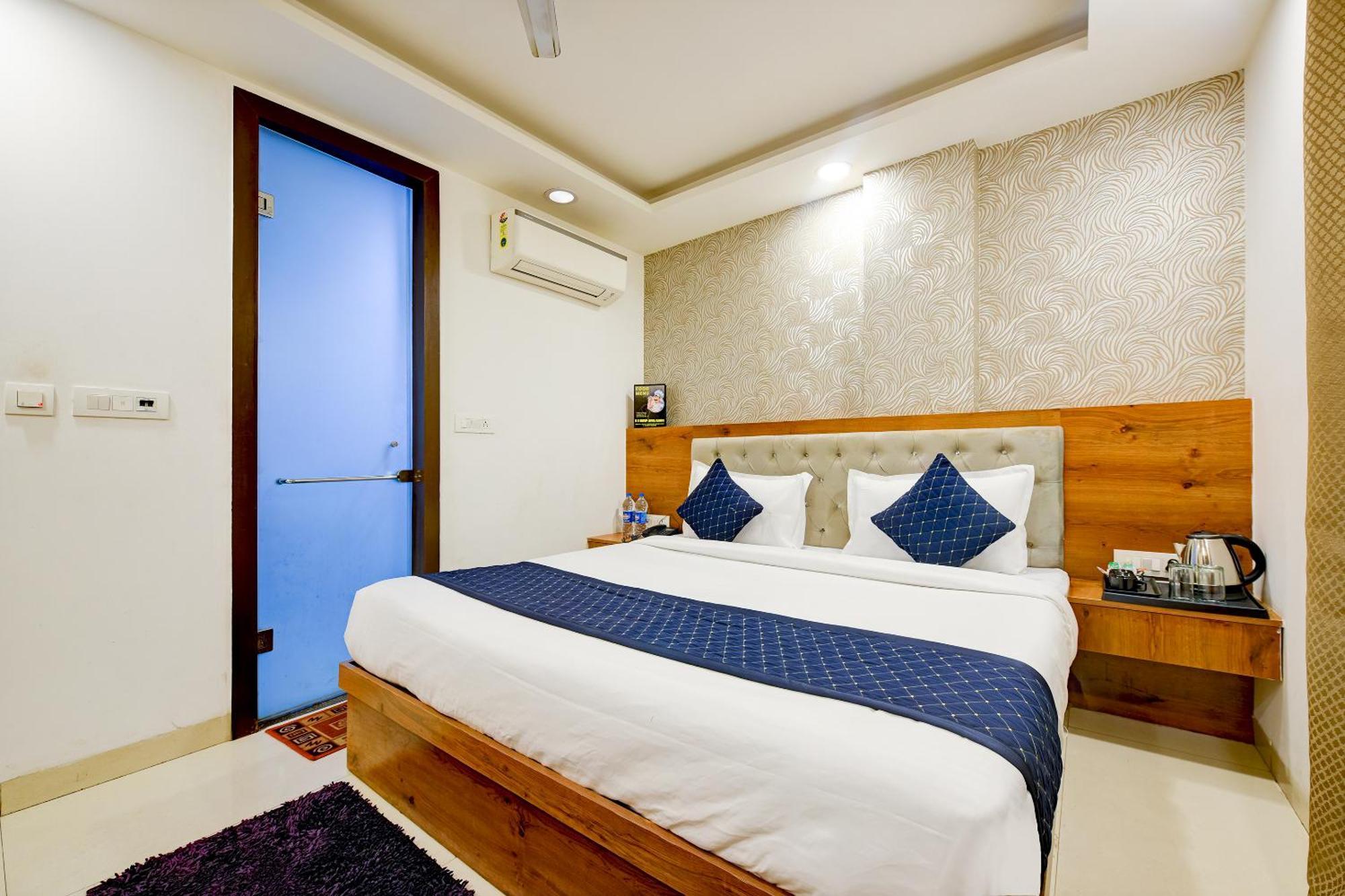 Hotel Gloory Near Delhi Airport New Delhi