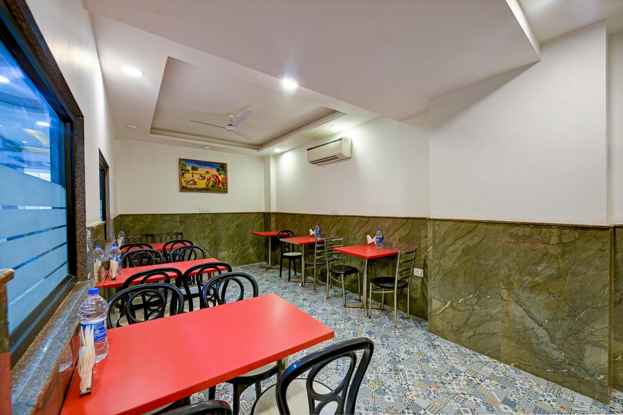 Hotel Gloory Near Delhi Airport New Delhi