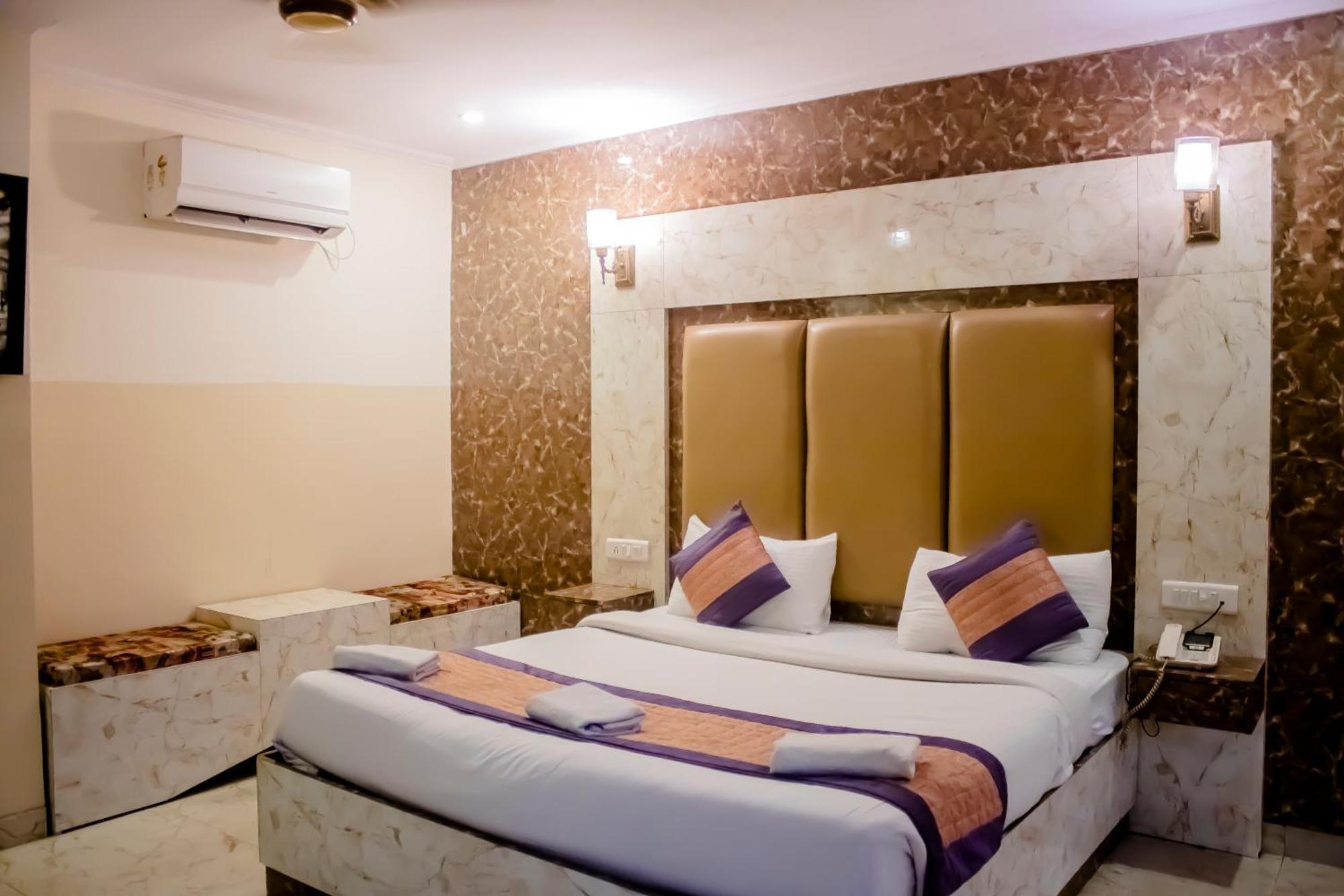 Airport Near Delhi International Airport 4*