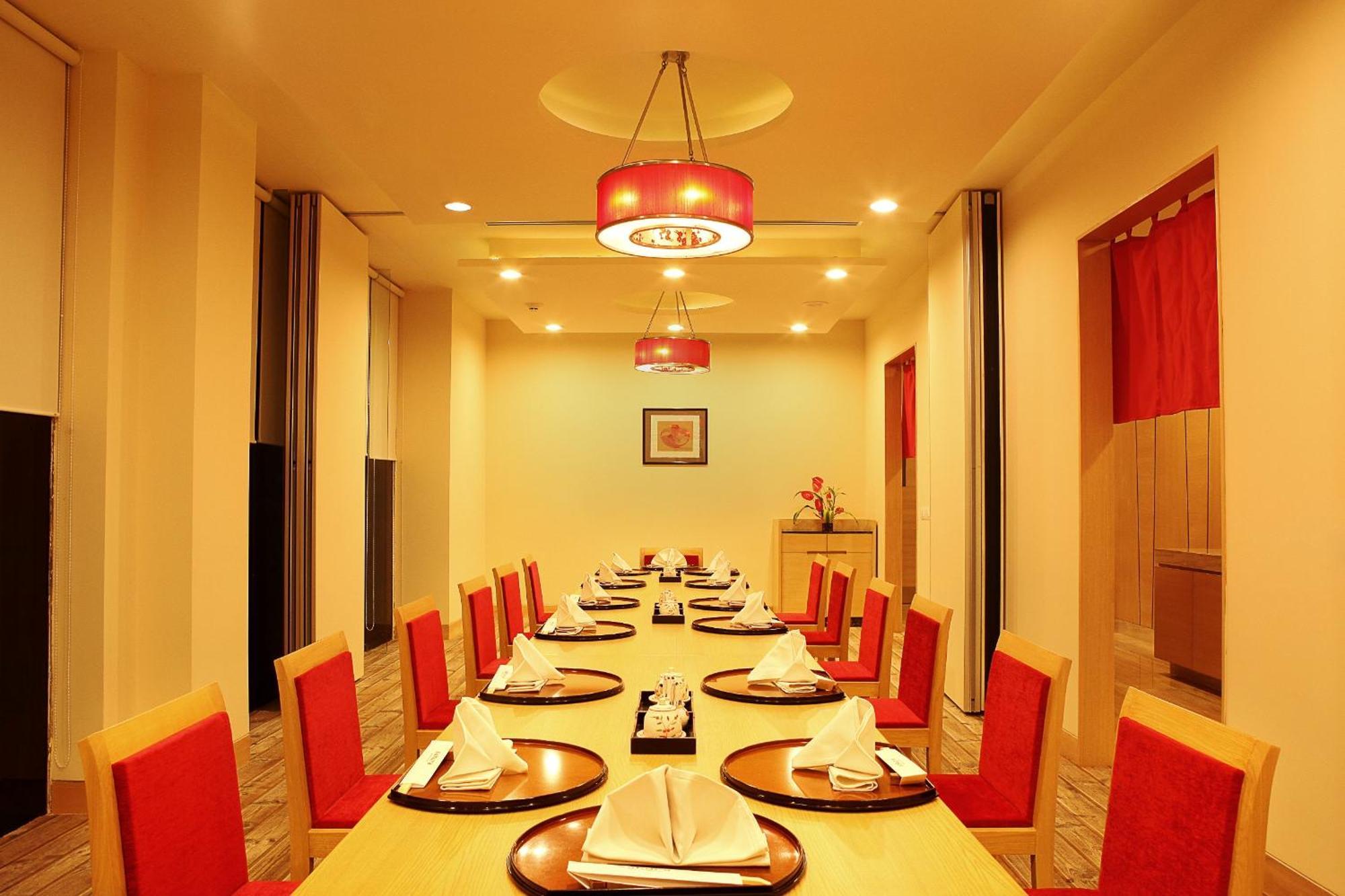 The Metropolitan & Spa New Delhi