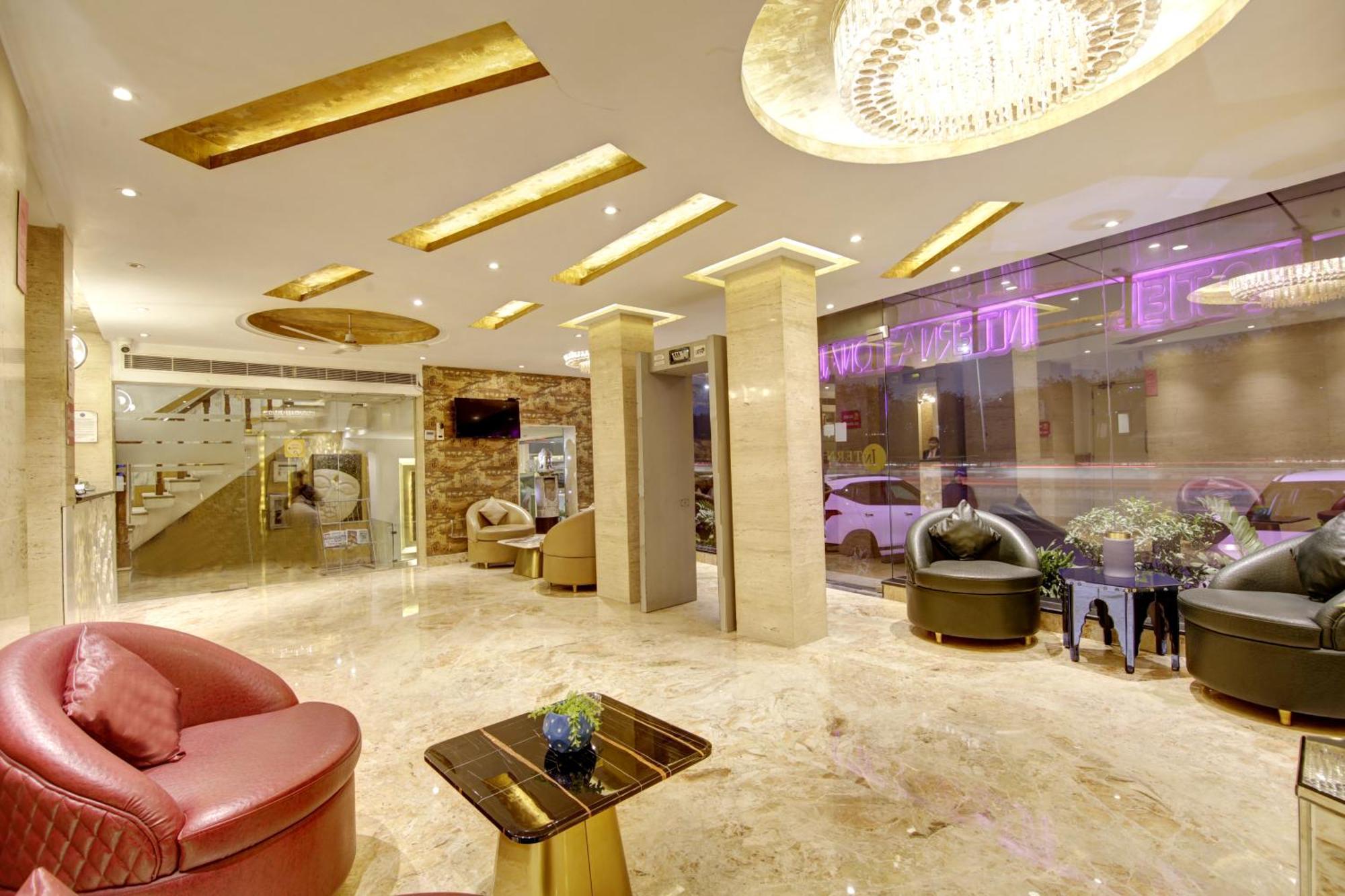 Hotel International By Star Group - Near Delhi Airport
