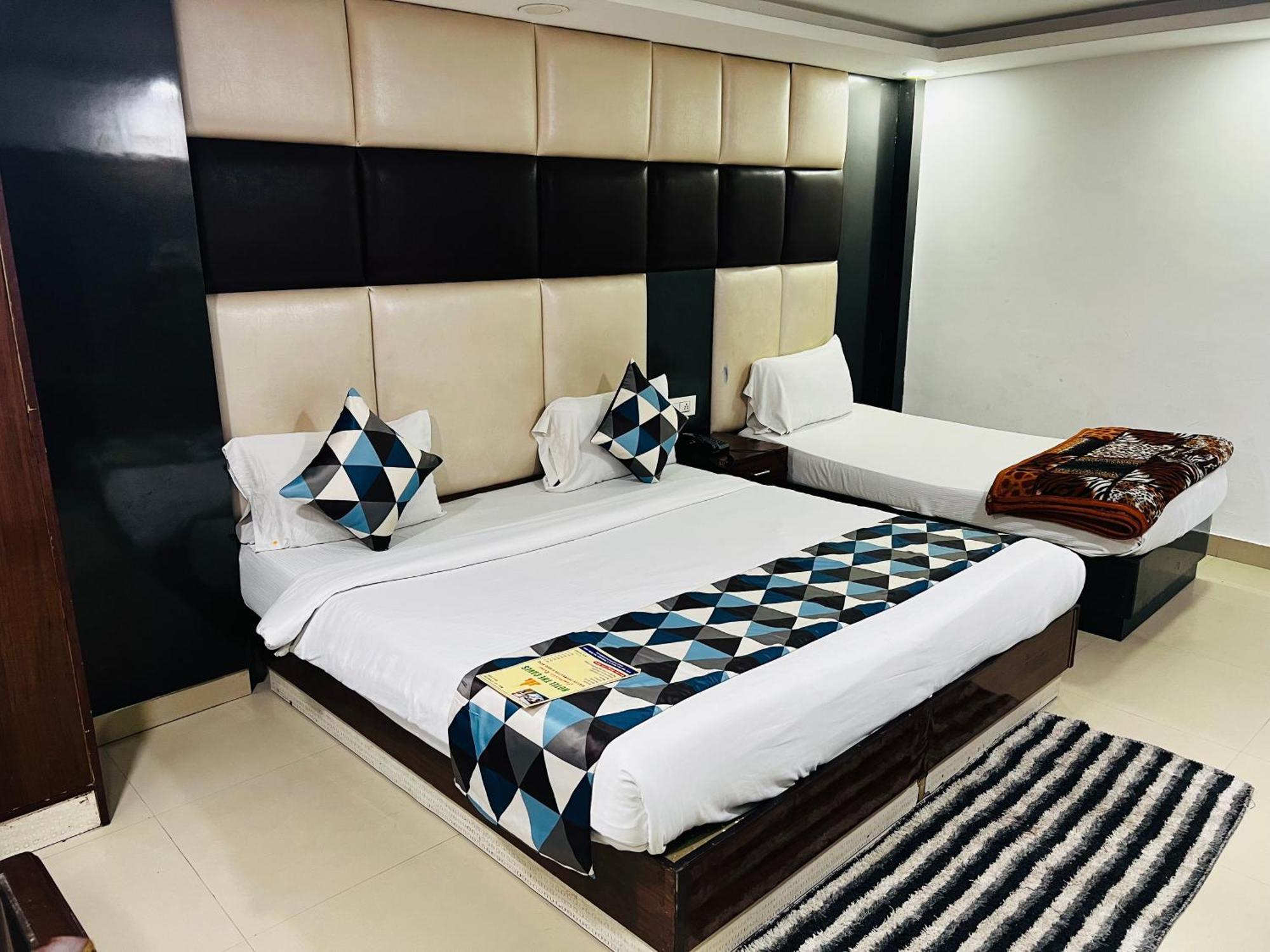 Le Mount Plaza Near Igi Airport Delhi 4*