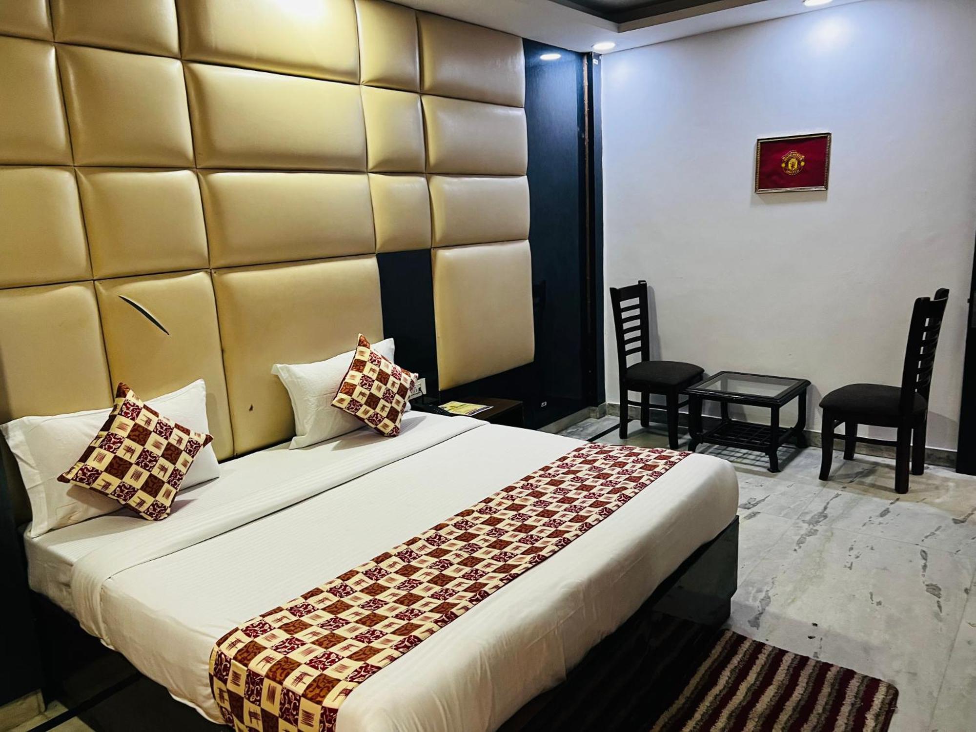 Hotel Le Mount Plaza Near Igi Airport Delhi New Delhi