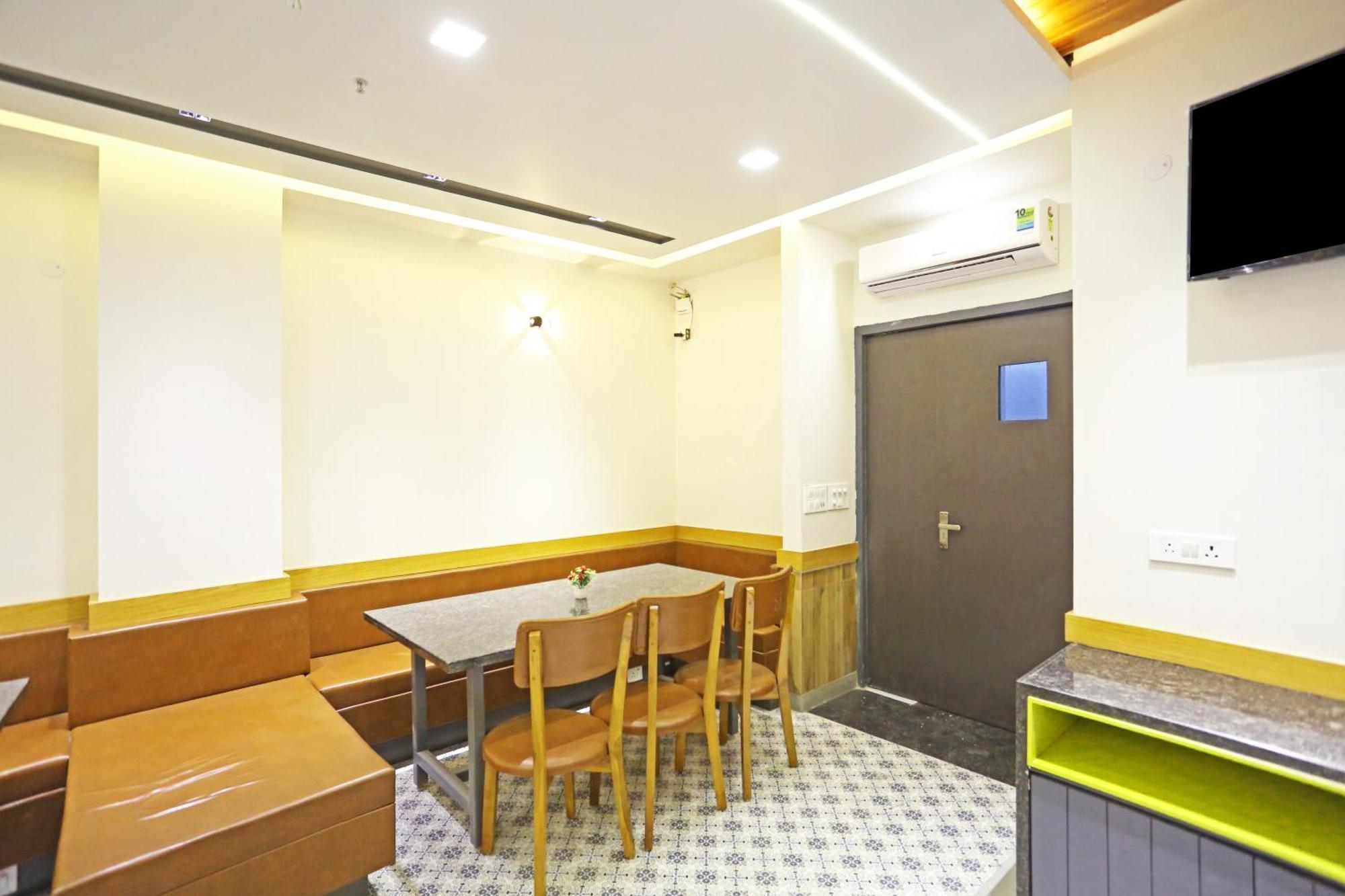 Hotel Apple Residency - Free Airport Transffer New Delhi