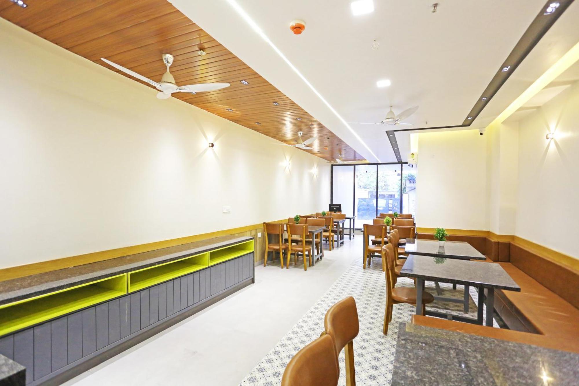 Apple Residency - Free Airport Transffer 3* New Delhi