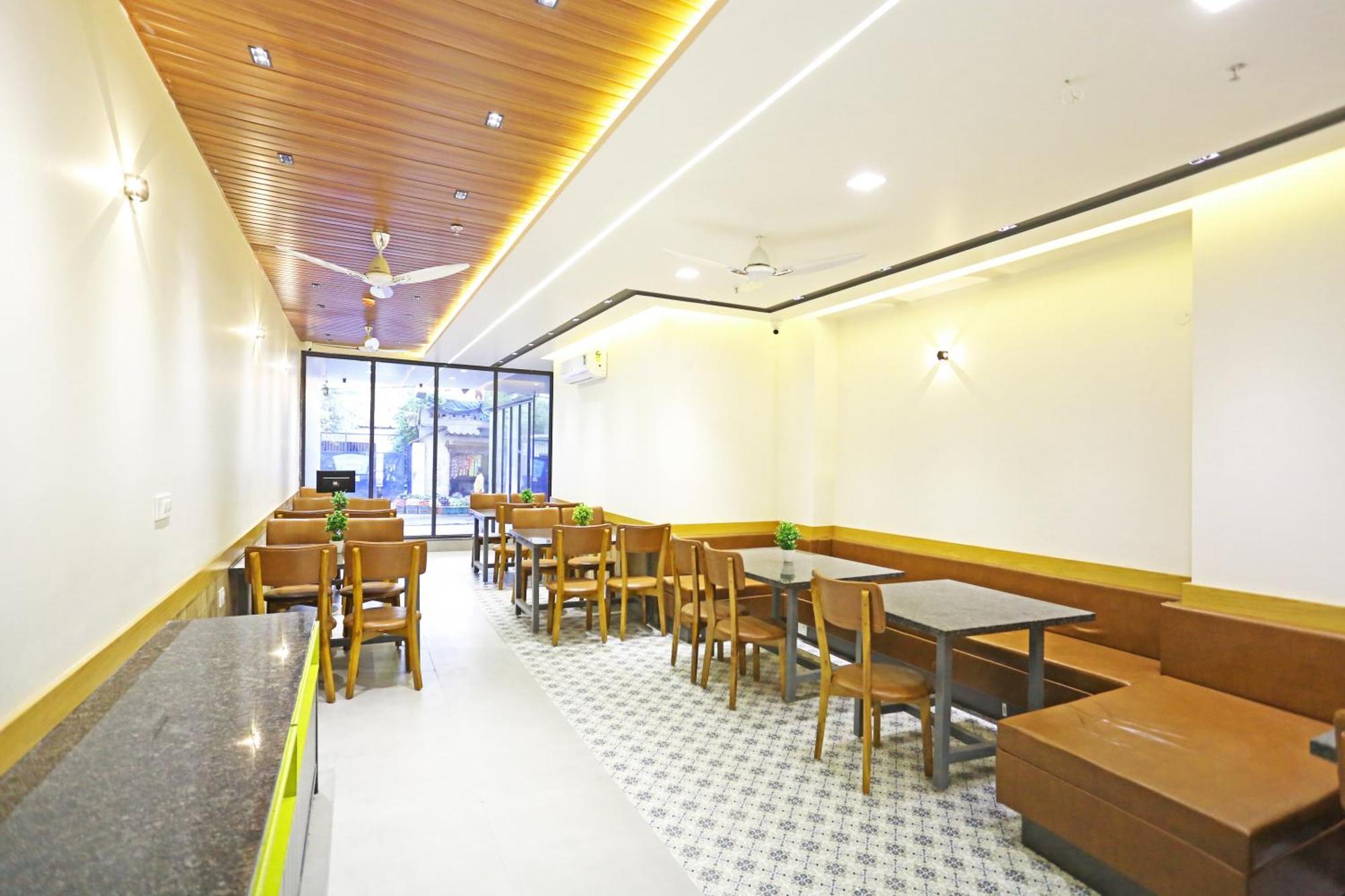 Apple Residency - Free Airport Transffer 3* New Delhi