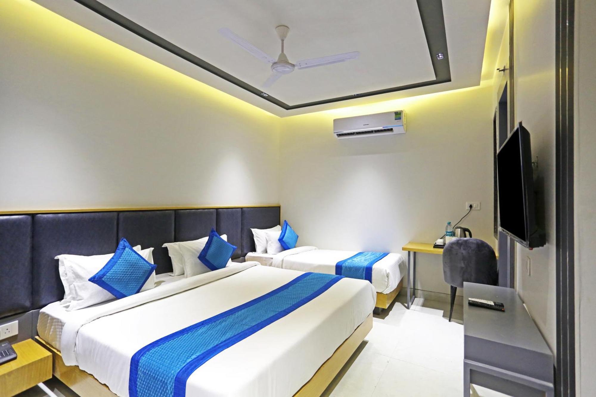 Hotel Apple Residency - Free Airport Transffer 3*