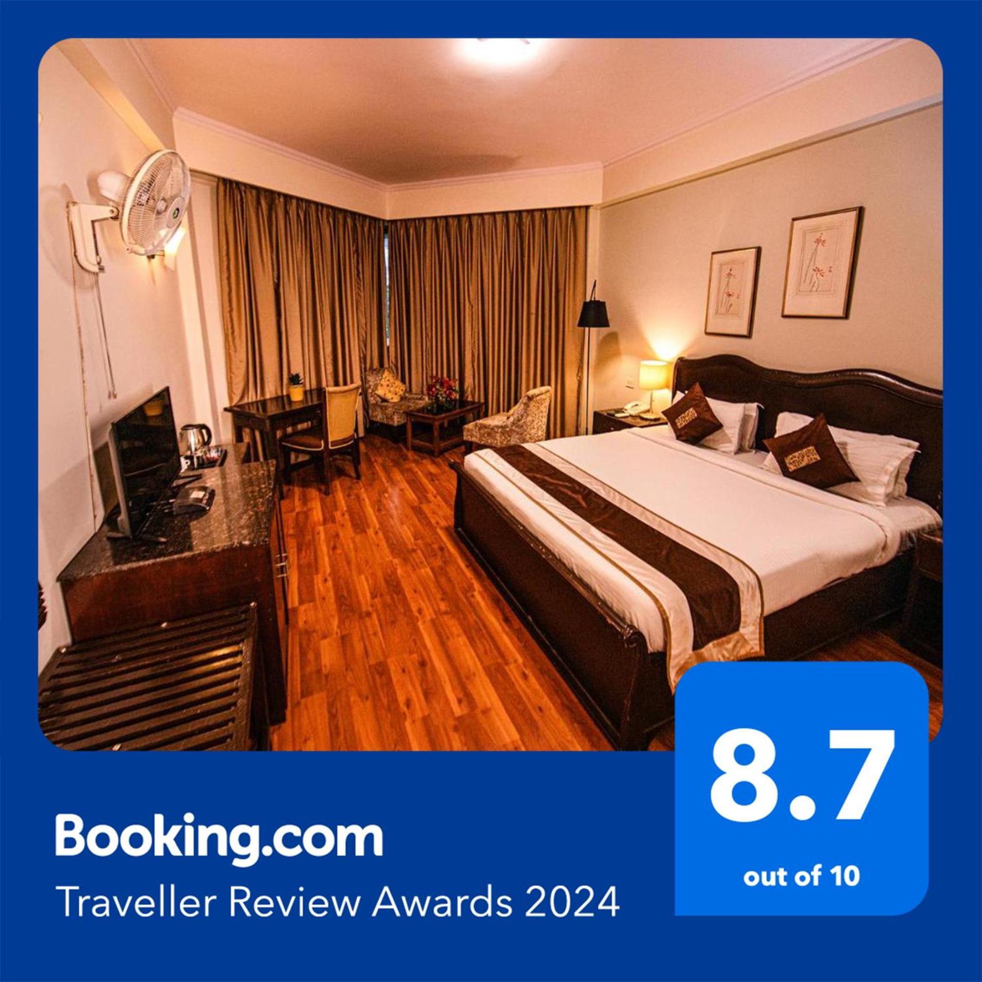 Hotel Fabhotel Prime Luxera 3*
