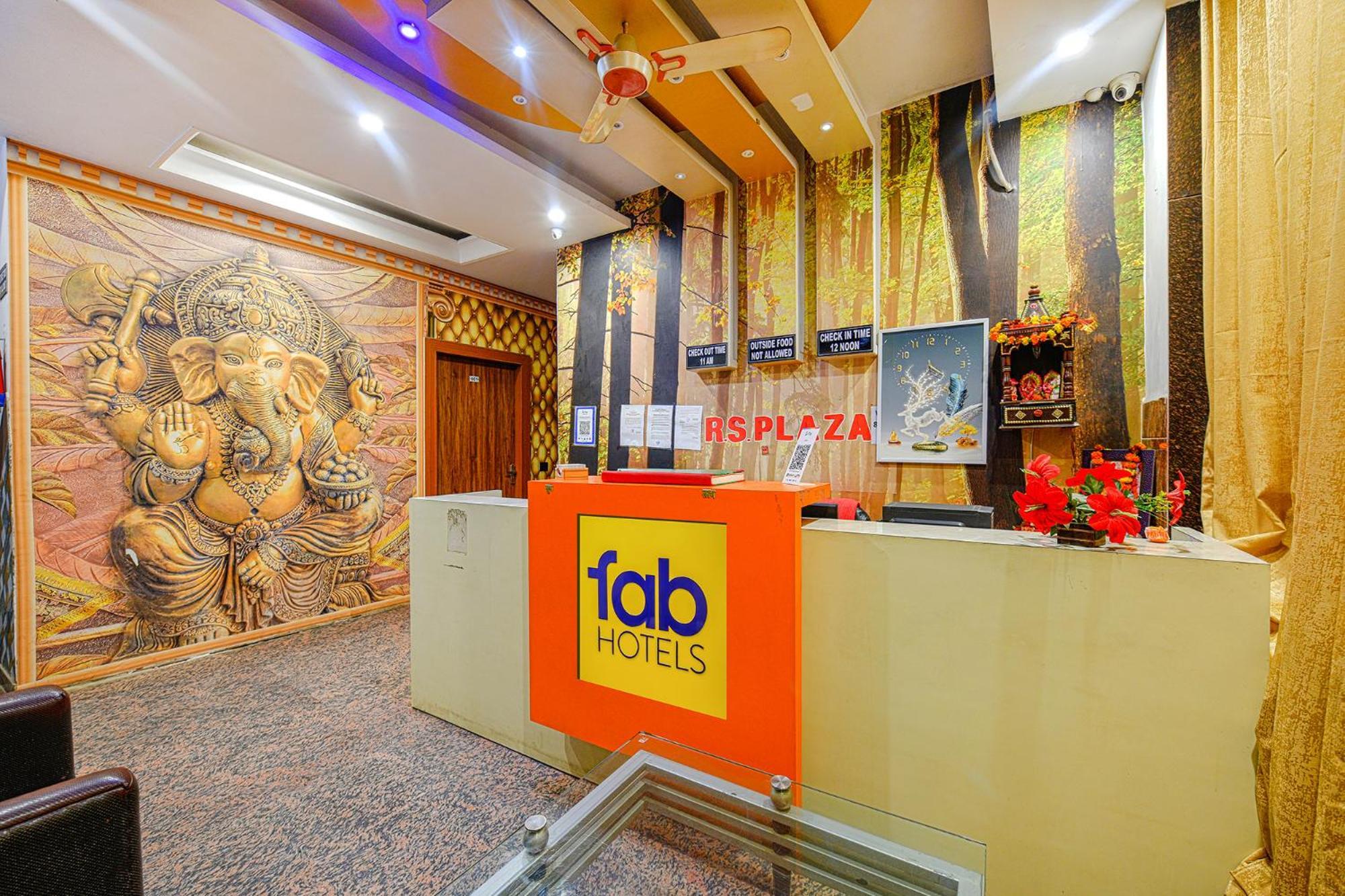 Fabexpress Shanti Hotel New Delhi