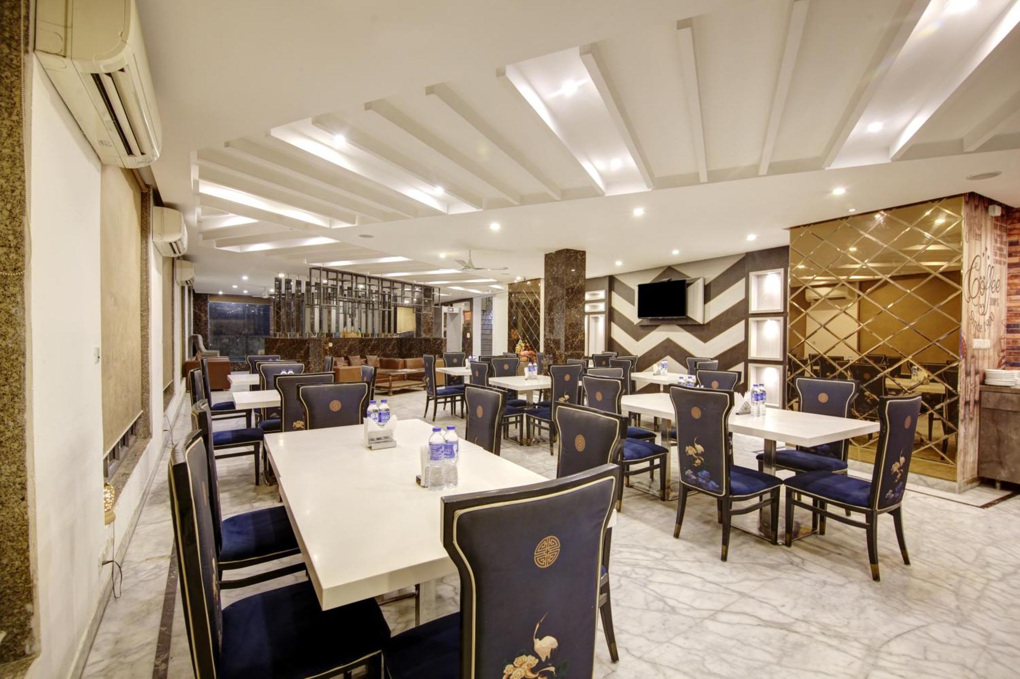 Almati - Near Delhi Airport 3*