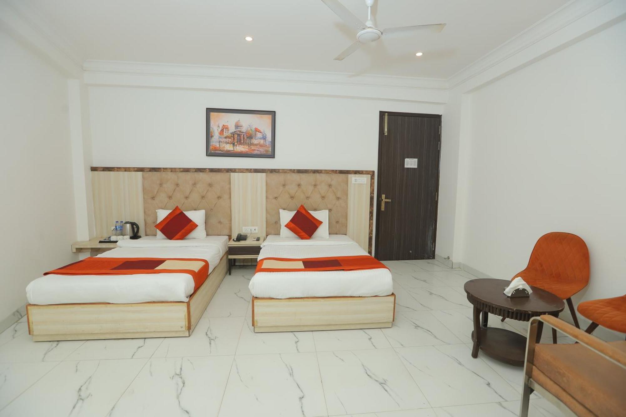 Almora - Near By Delhi International Airport - With Free Airport Pickup And Drop Hotel New Delhi