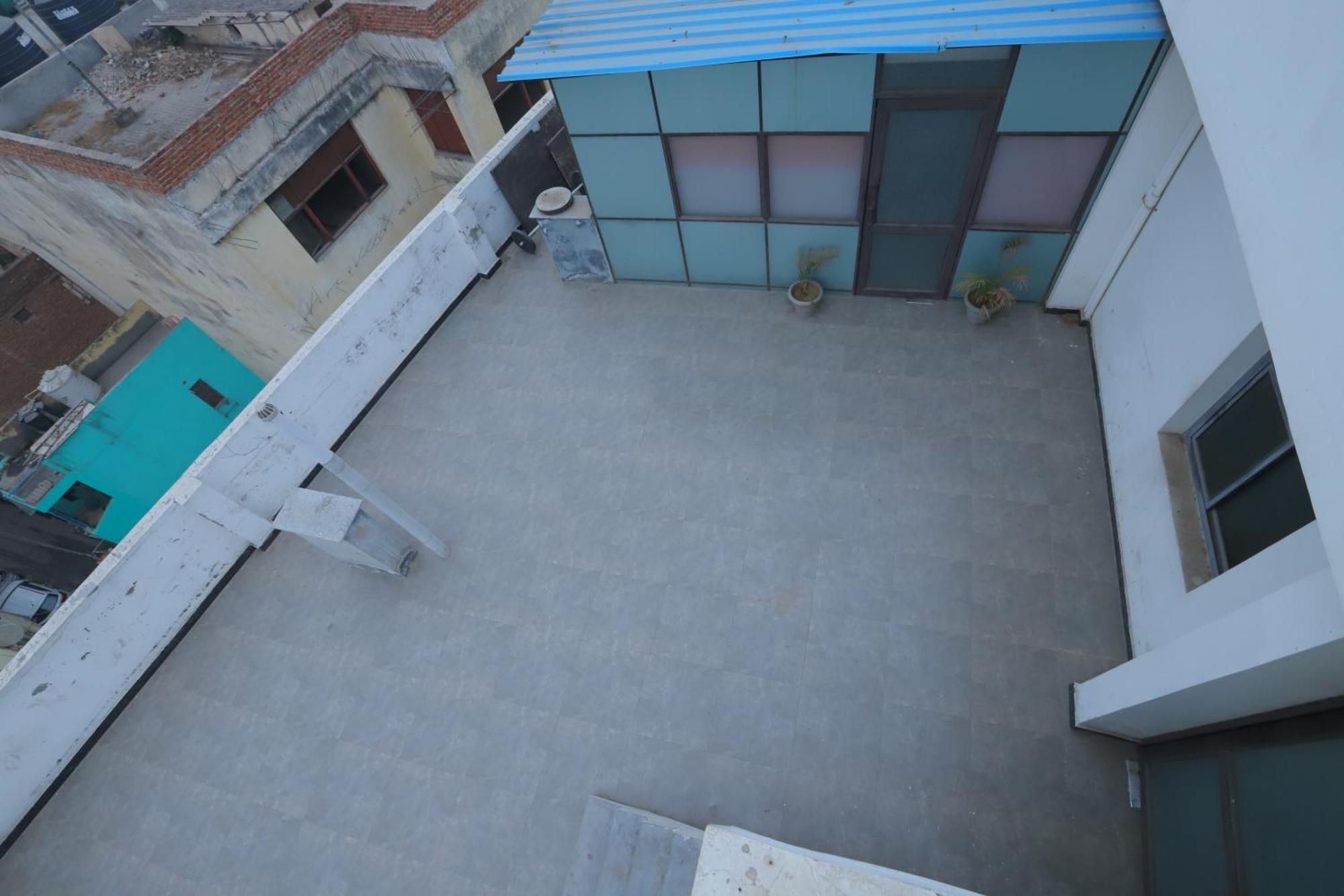 The Almora International -with Free Airport Transffer