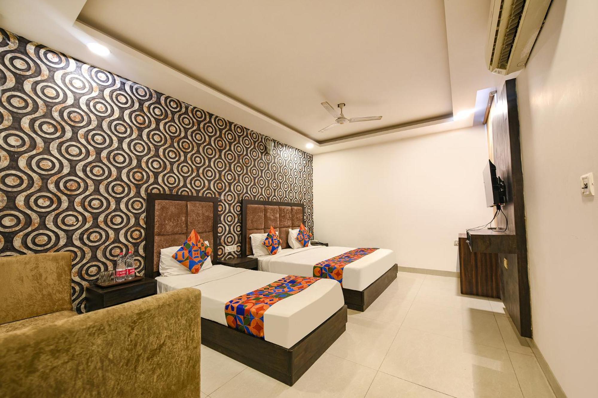 Fabhotel Belwood Near Igi Airport Hotel 4*