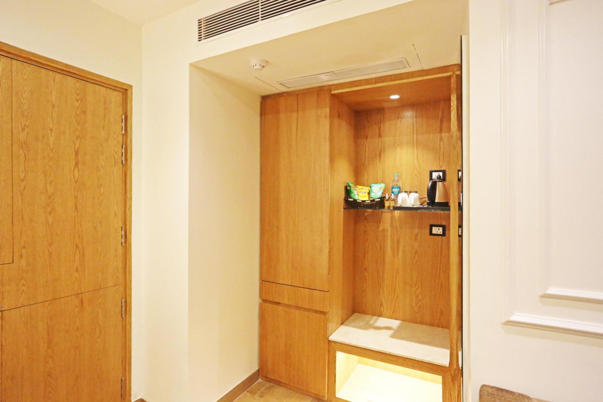 Jrd Luxury-business 3* New Delhi
