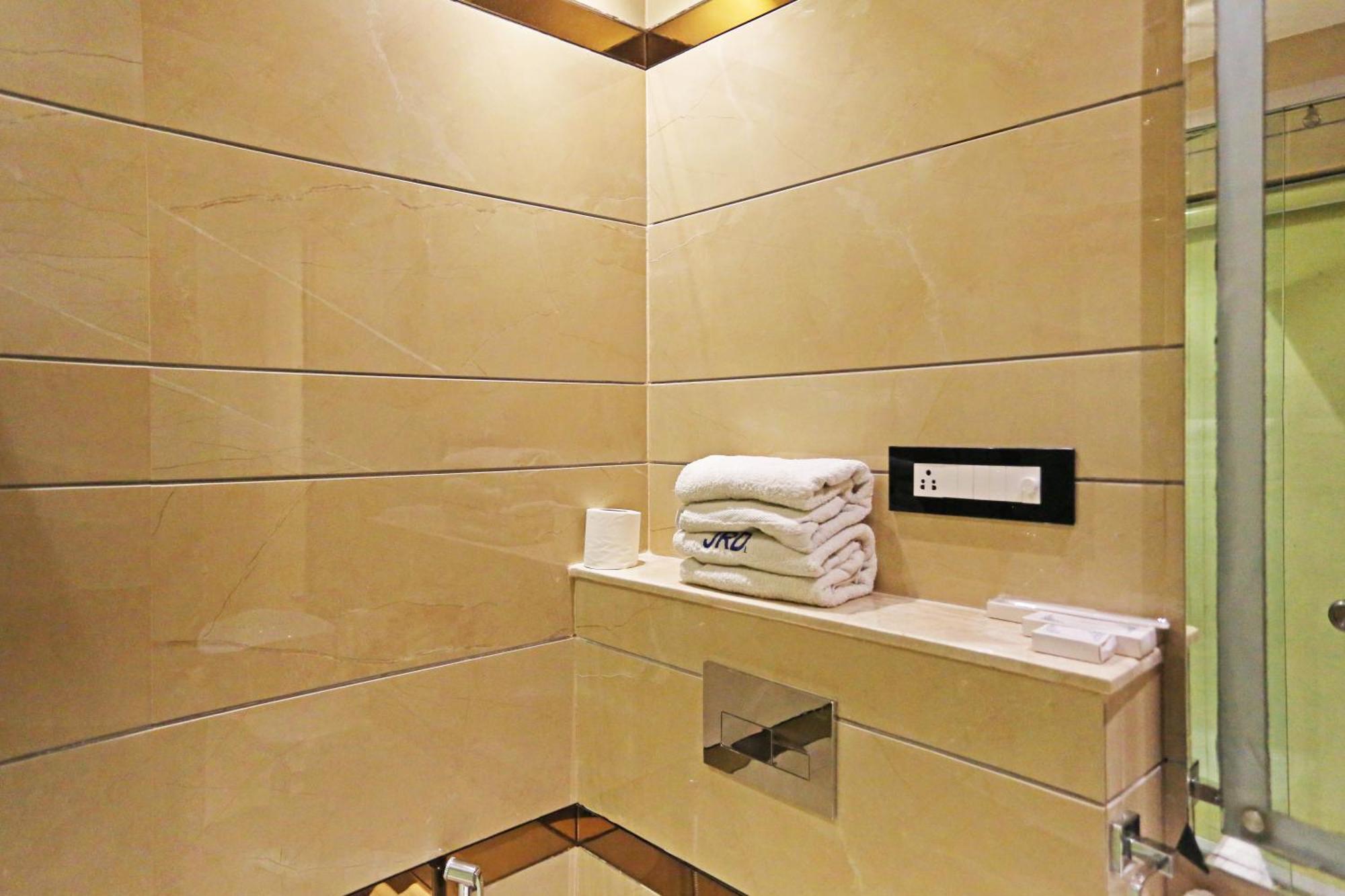 Jrd Luxury-business Hotel New Delhi