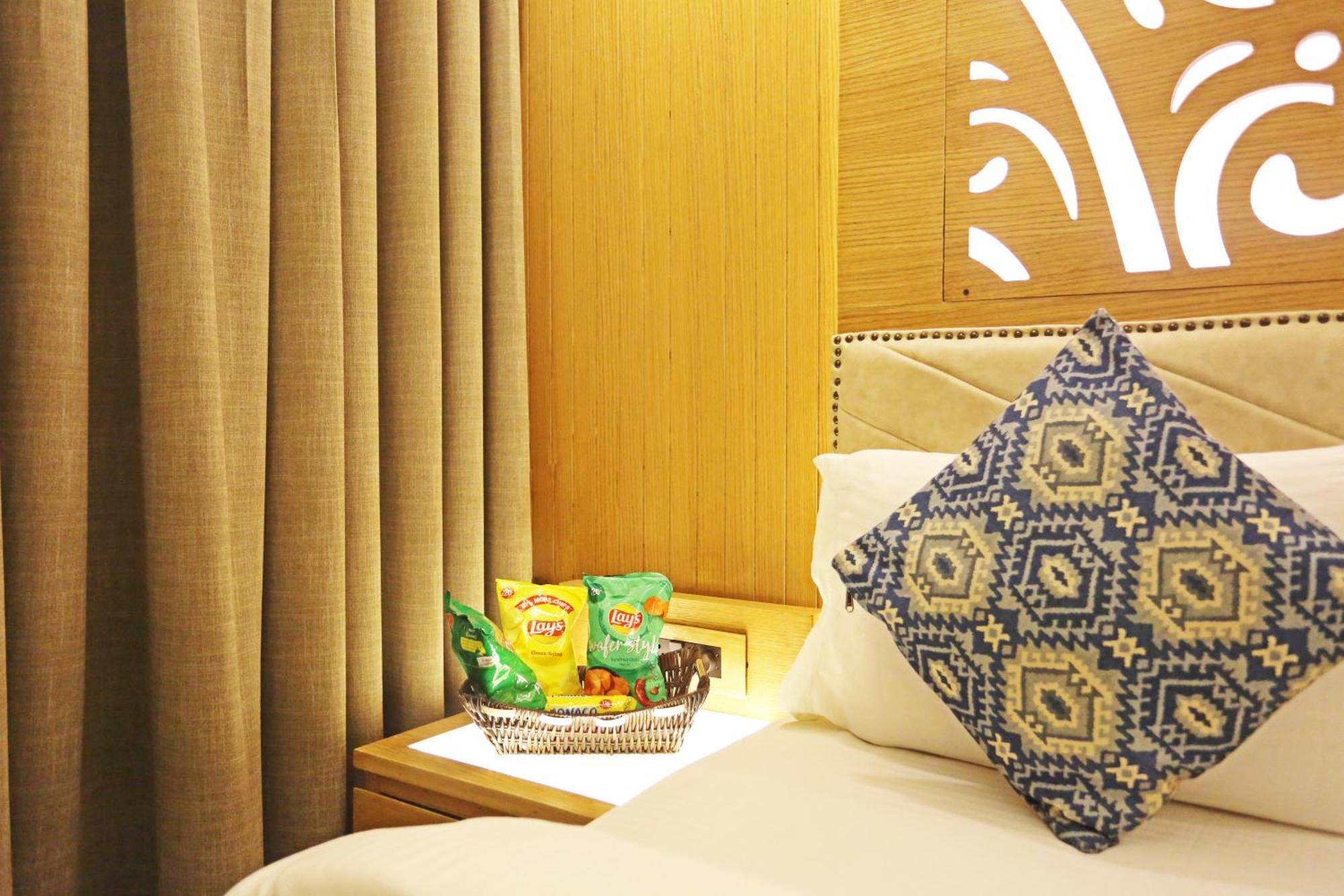 Jrd Luxury-business Hotel New Delhi