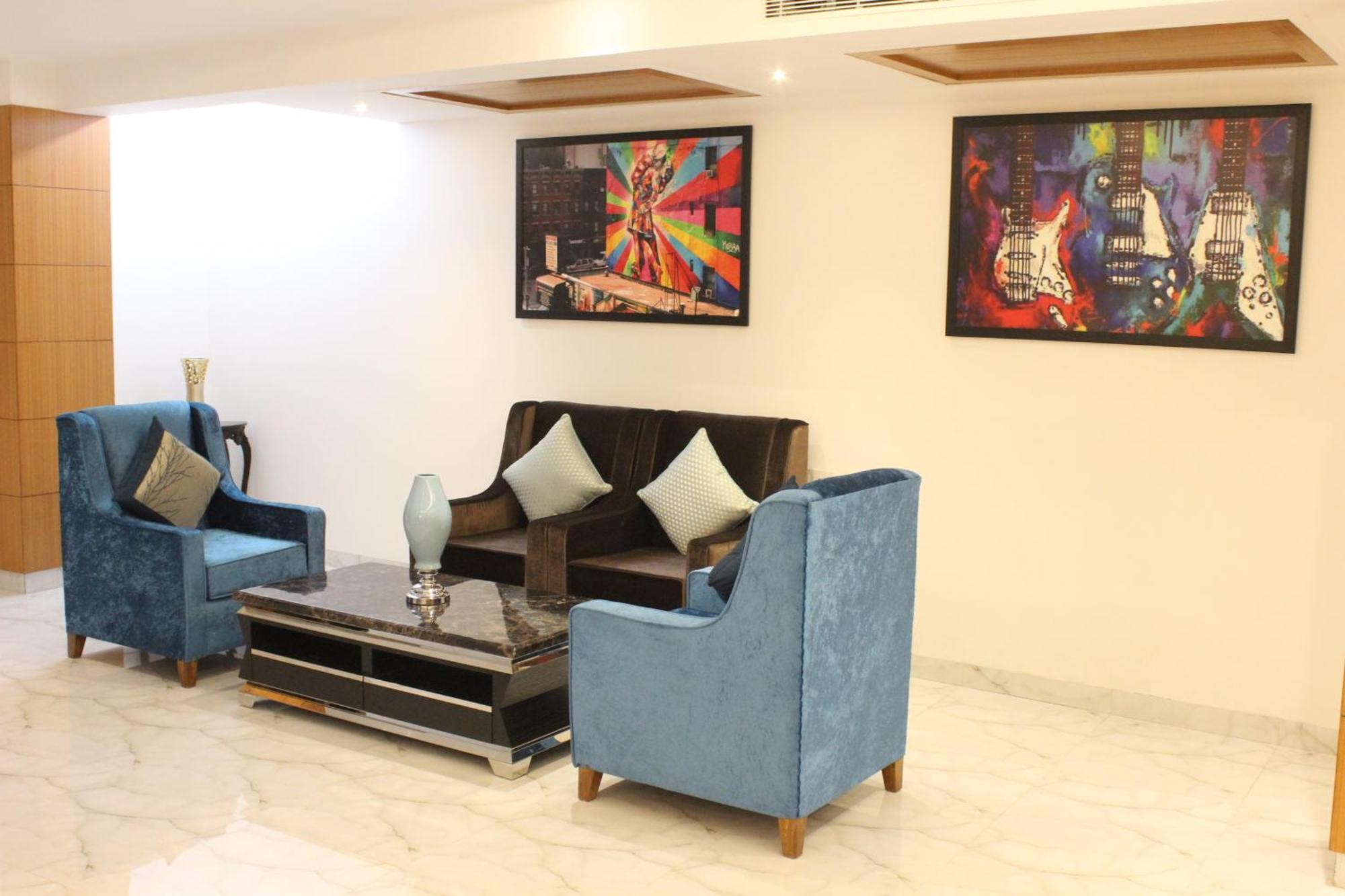 Transit International- Aerocity Delhi Airport Hotel Nova Deli