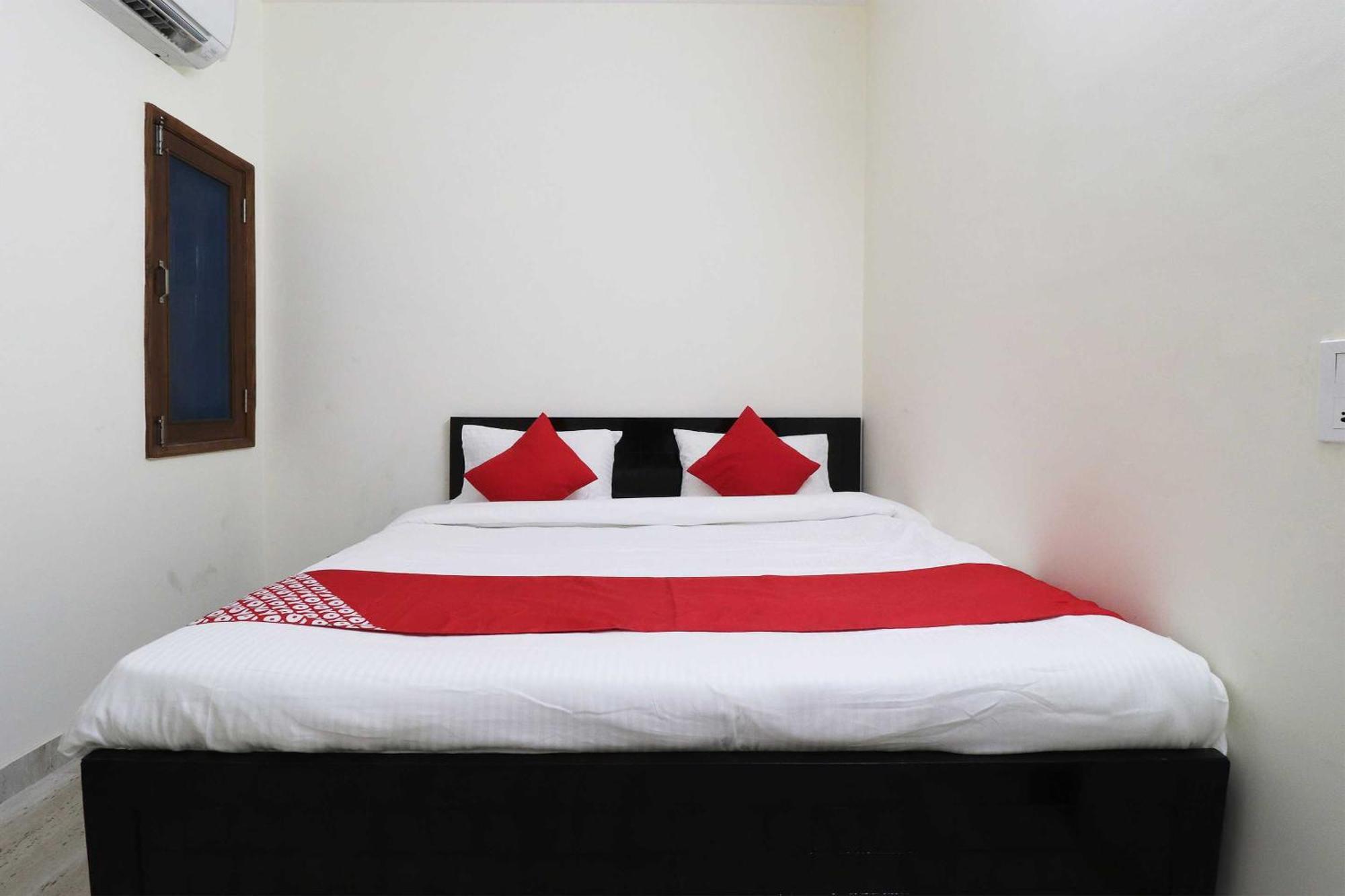 Hotel O Royal King Deluxe 3*