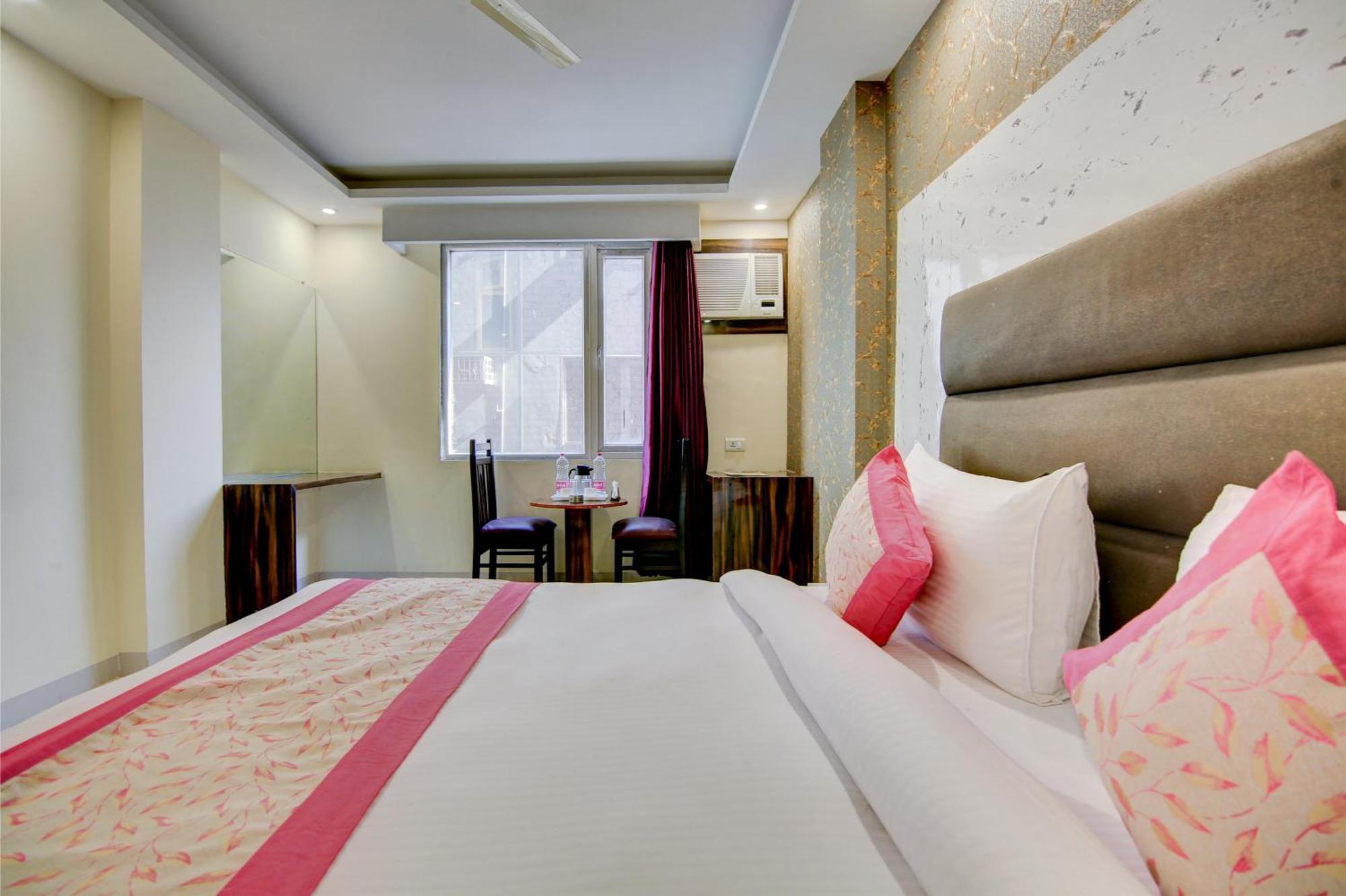 Smart Signature Delhi Airport 4*