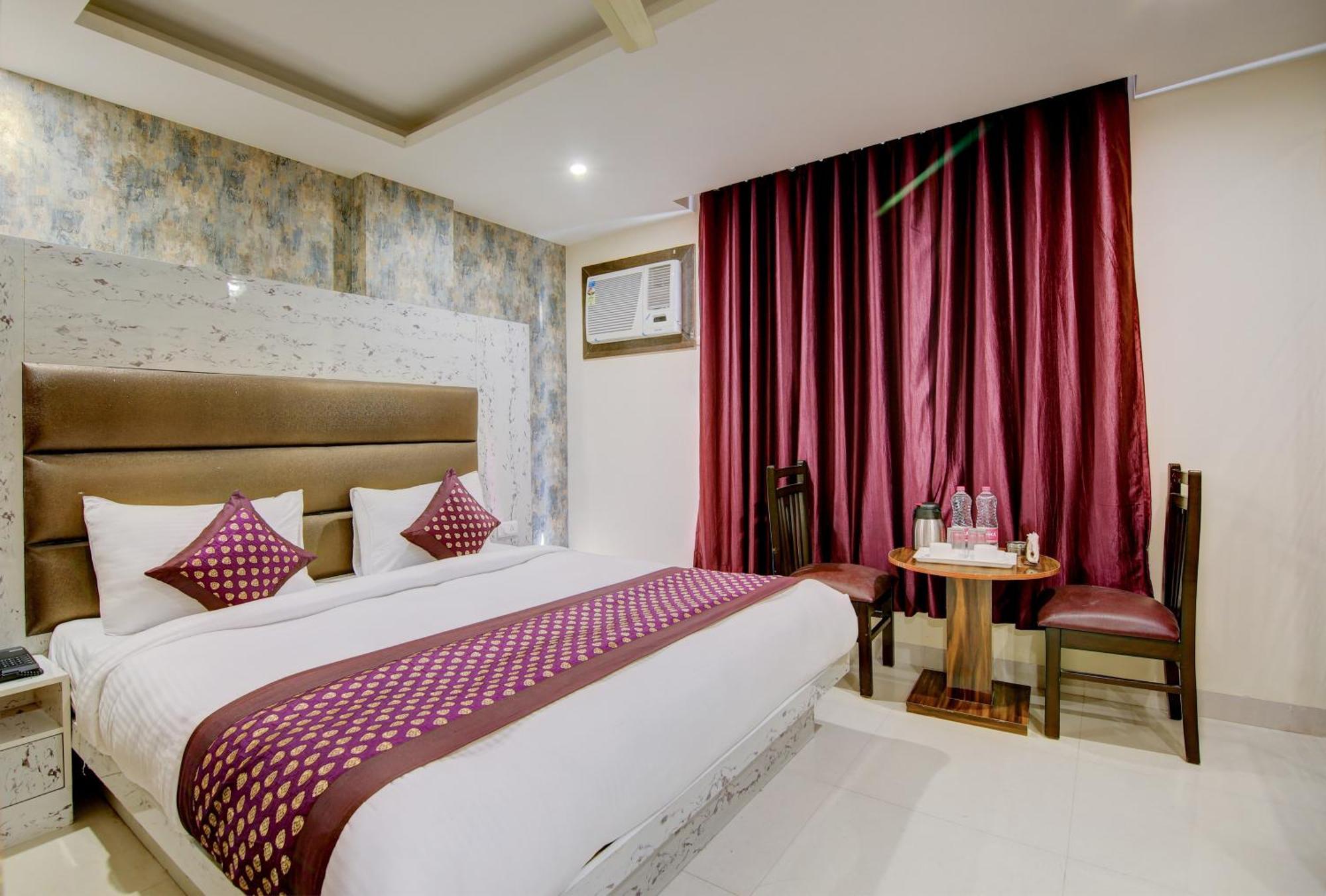 Smart Signature Delhi Airport Hotel New Delhi