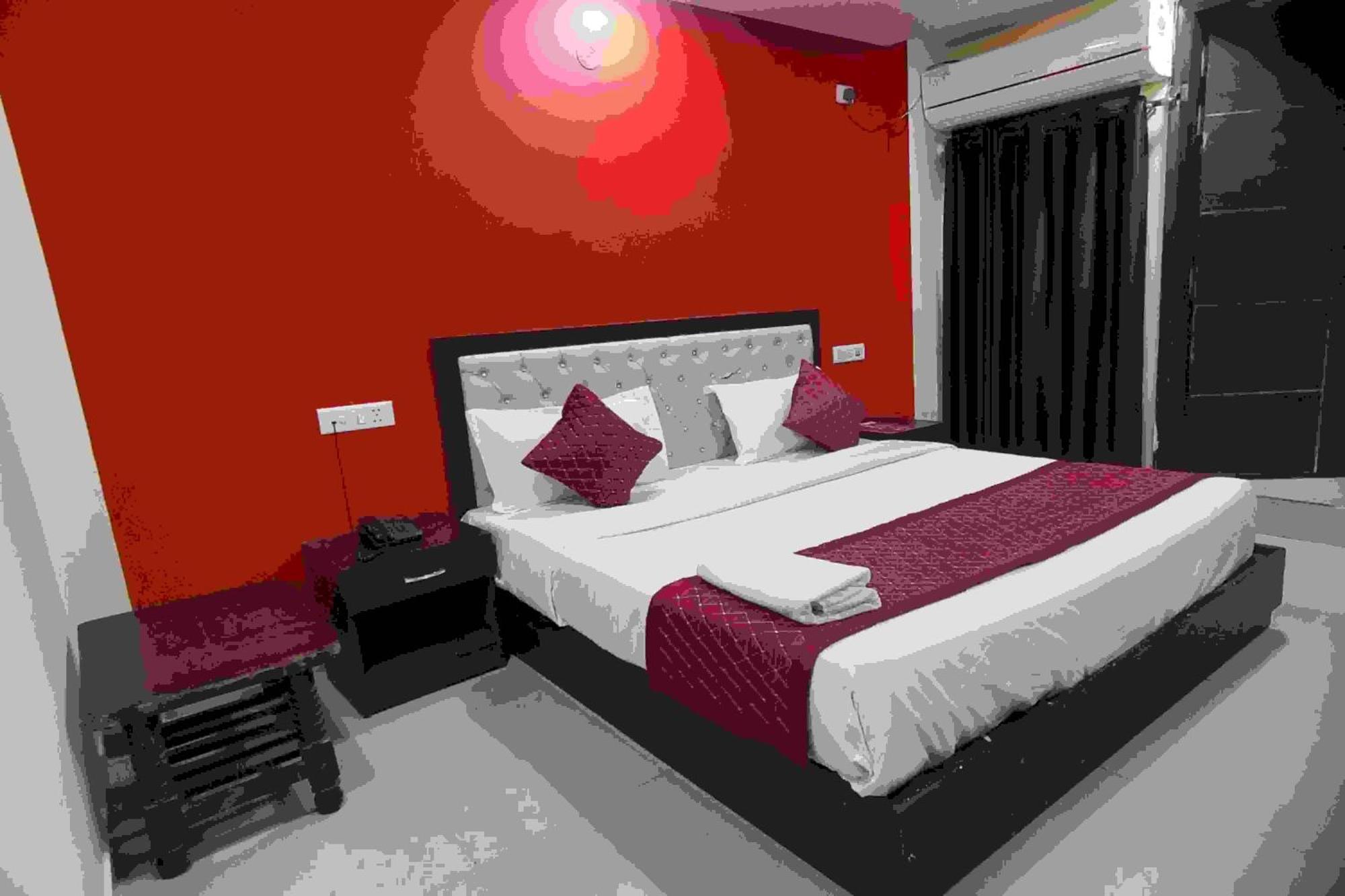 Hotel Airport Tourist Palace New Delhi