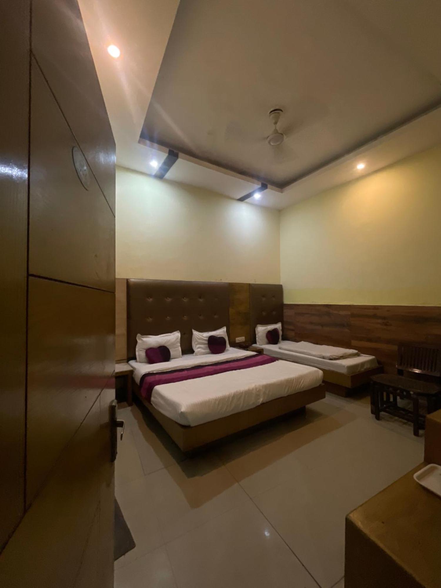 Hotel Golden Gate 3*