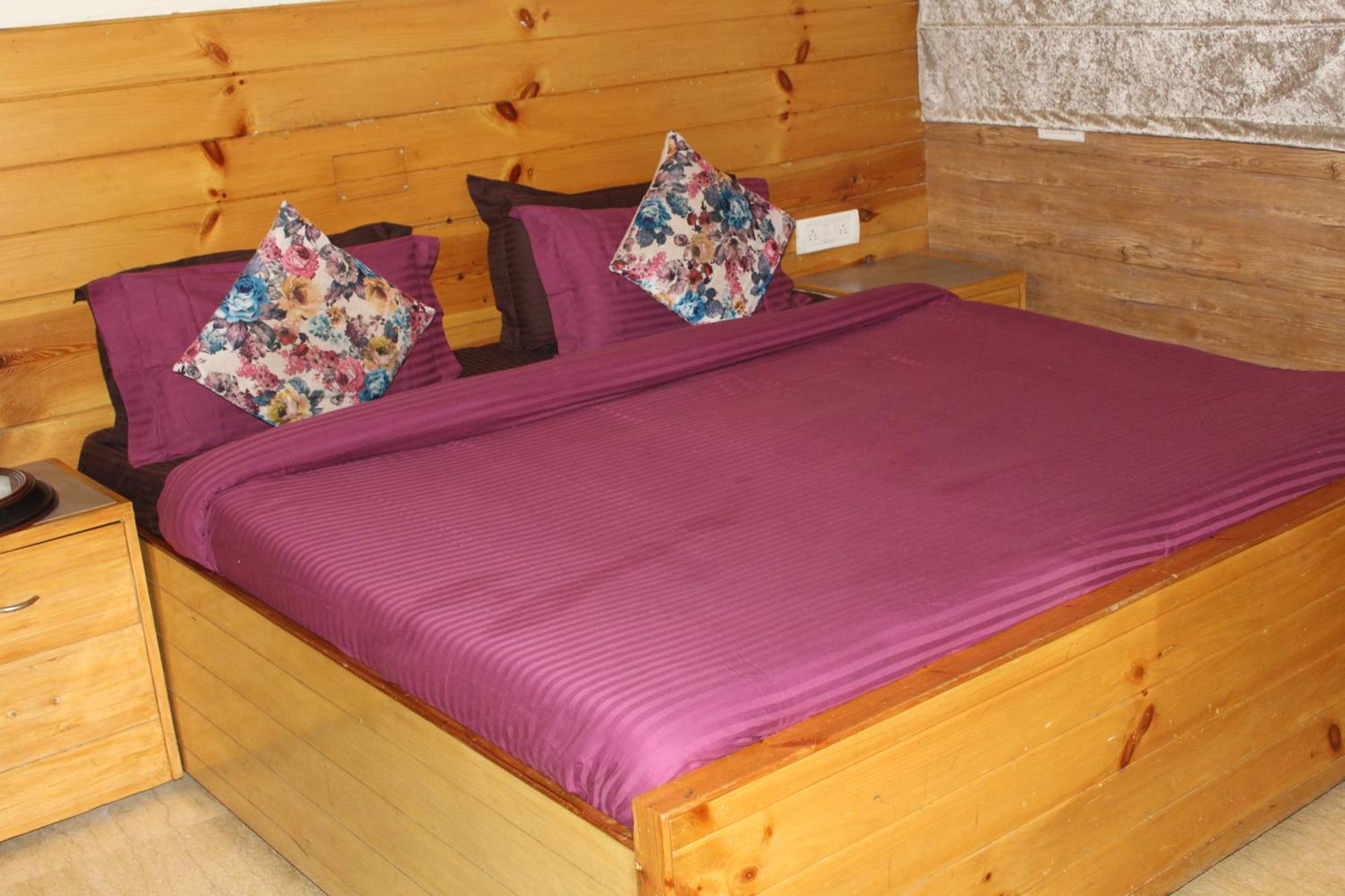 Apartment In Airb&b - Divine Service