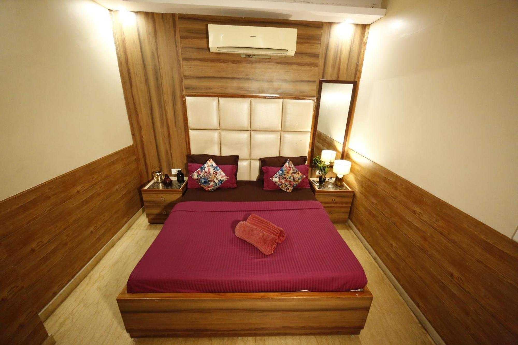 In Airb&b - Divine Service New Delhi