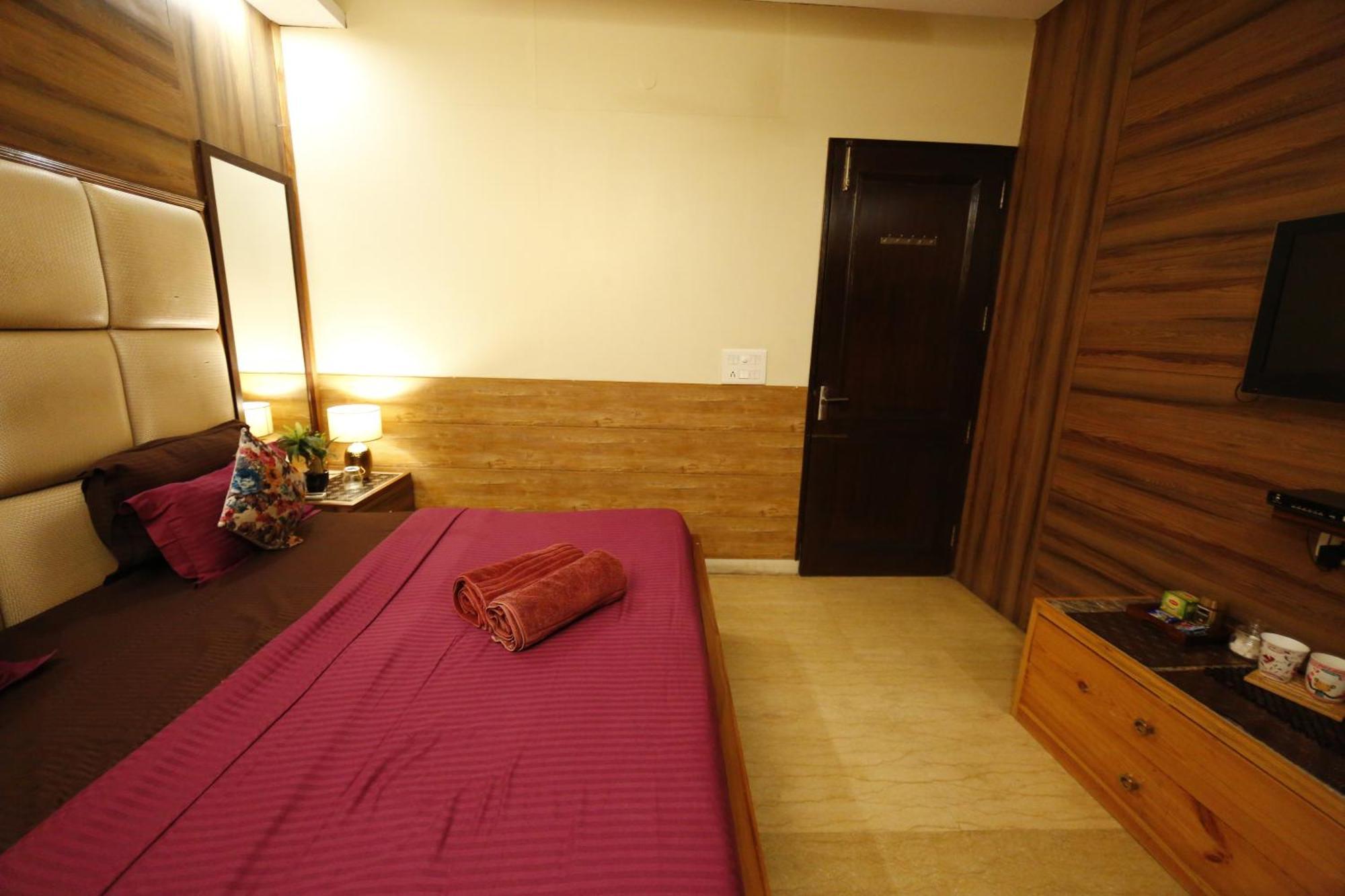 In Airb&b - Divine Service New Delhi
