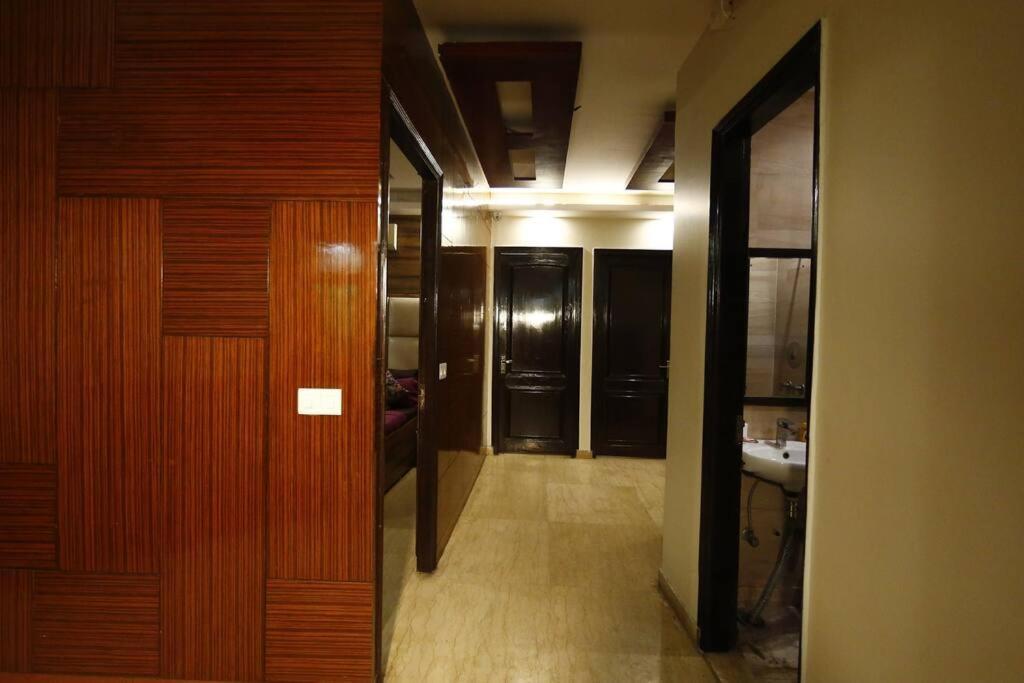 Apartment In Airb&b - Divine Service