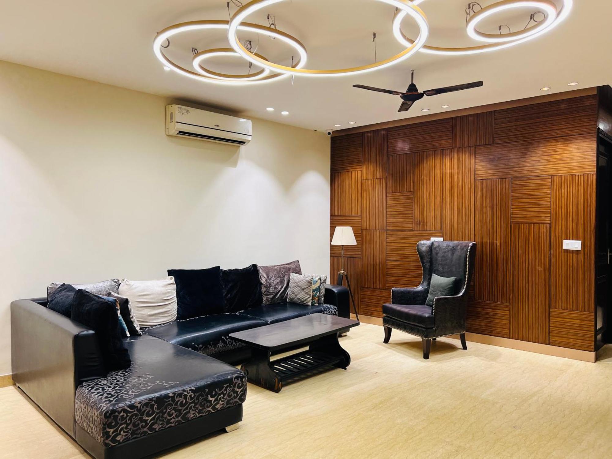 In Airb&b - Divine Service