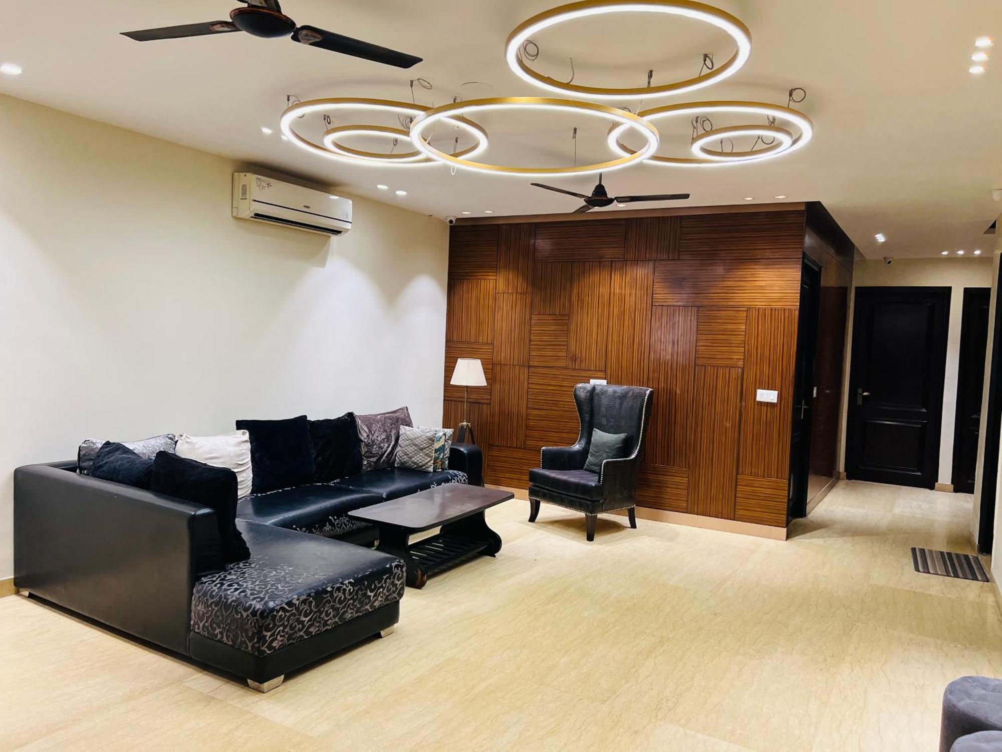 In Airb&b - Divine Service Apartment *