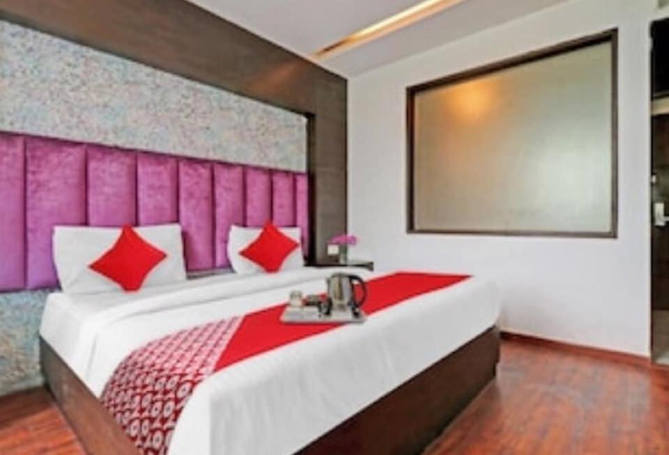 Hotel O The Glory New Delhi