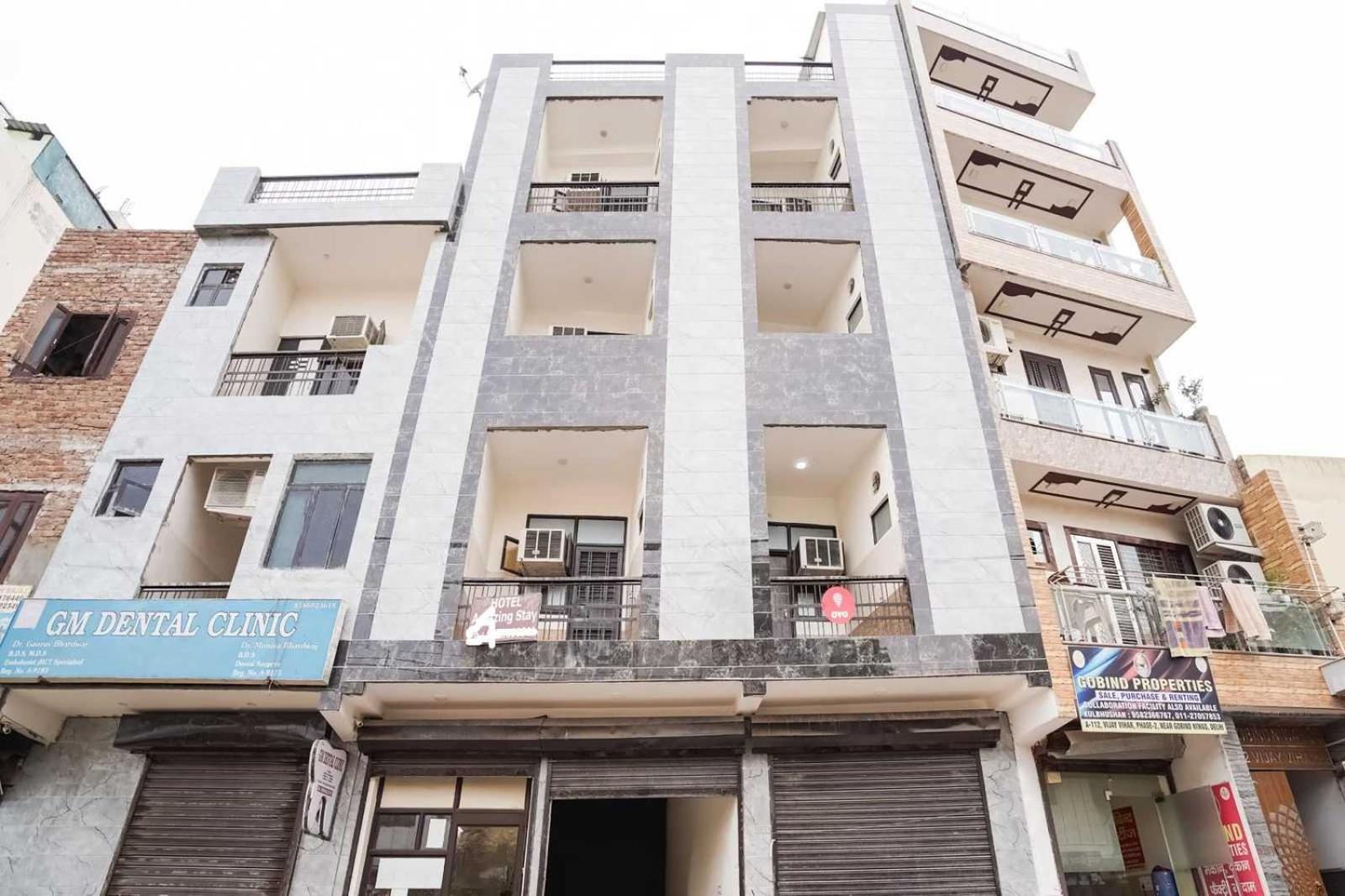 Oyo Flagship 69520 Amazing Near M2k Cinemas Rohini Hotel 3*