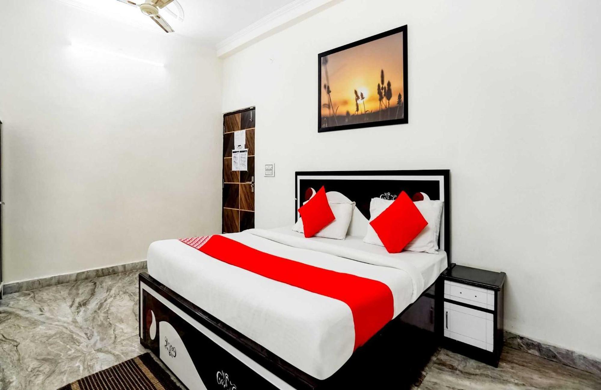 Oyo Flagship 69520 Amazing Near M2k Cinemas Rohini 3* Delhi (National Capital Territory of India)