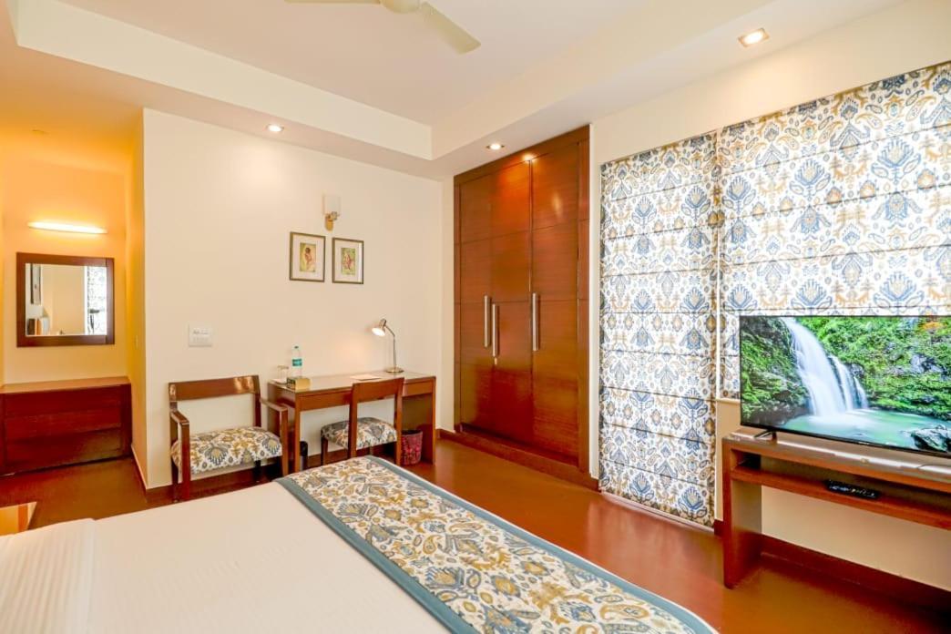 Apartment Ahuja Residency Noida *