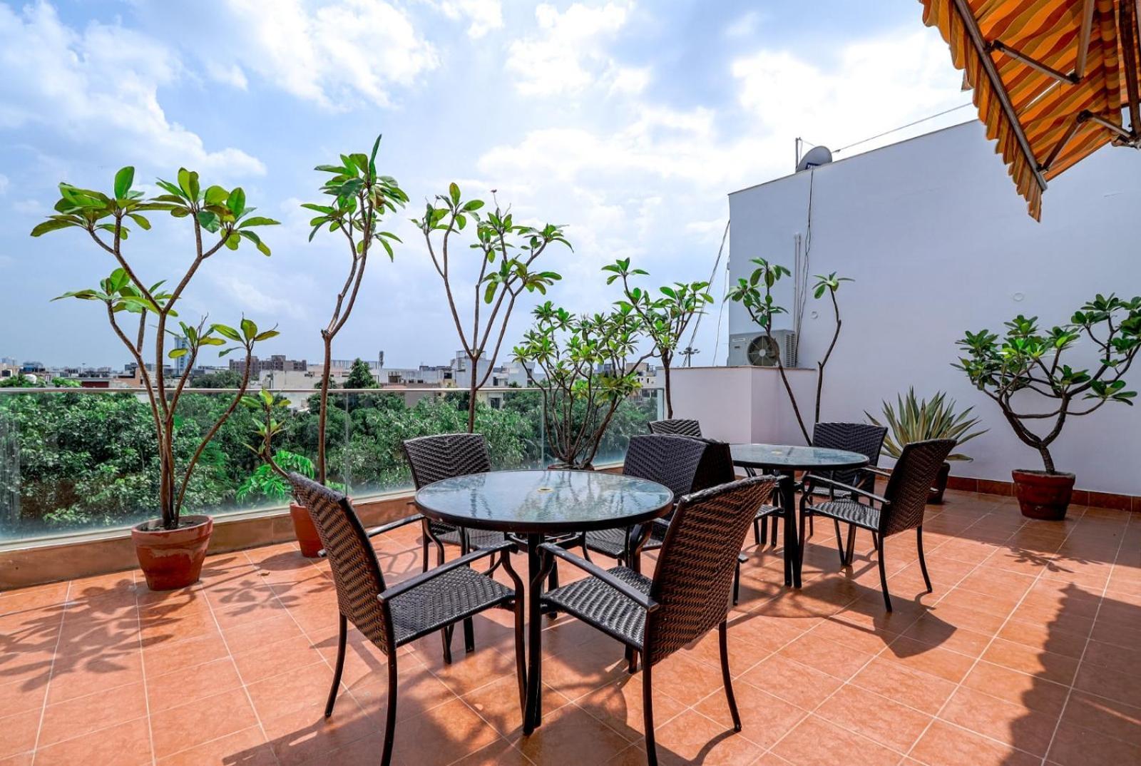 Apartment Ahuja Residency Noida *