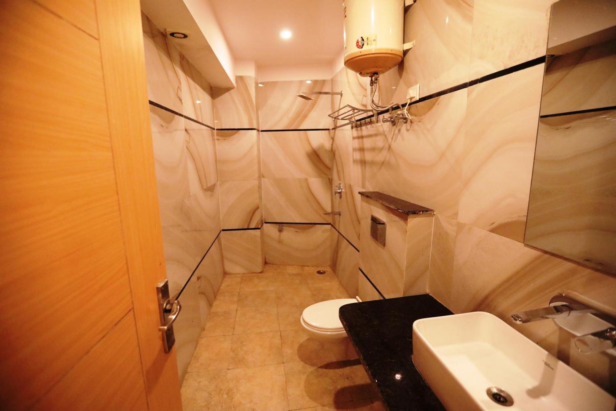 Hotel Citadel - Near Igi Airport New Delhi