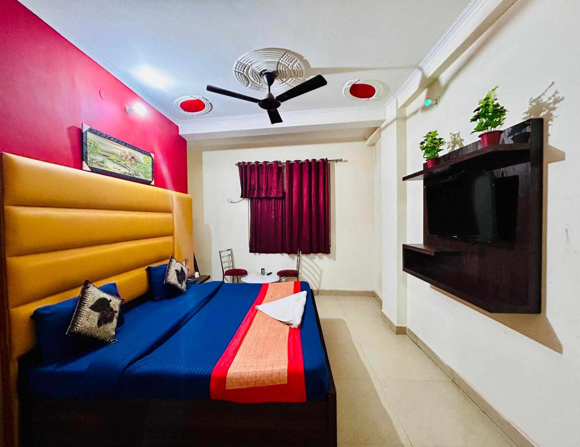 Aero Indus Near Airport 3* New Delhi