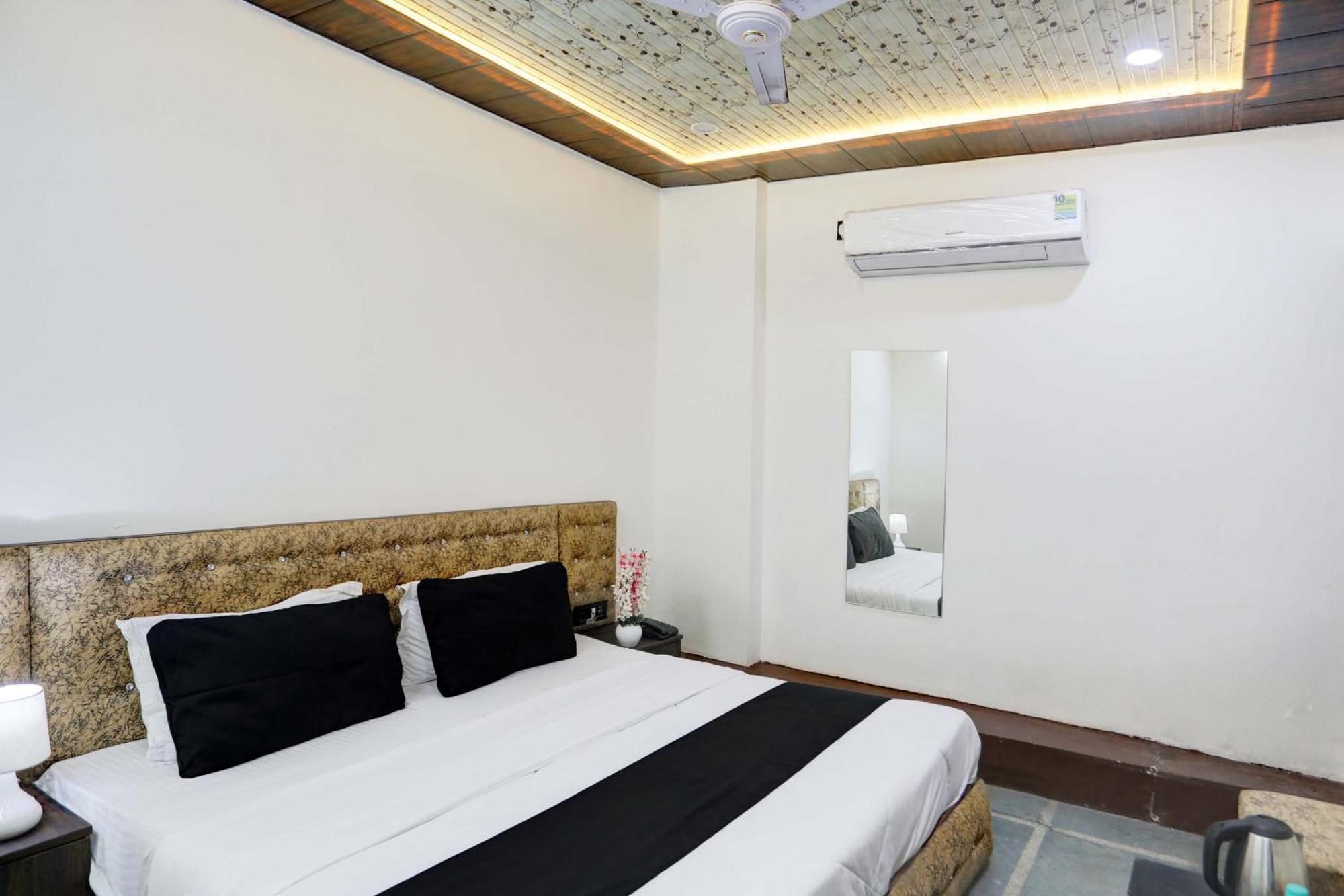 Hotel Collection O Park Paradise Delhi (National Capital Territory of India)