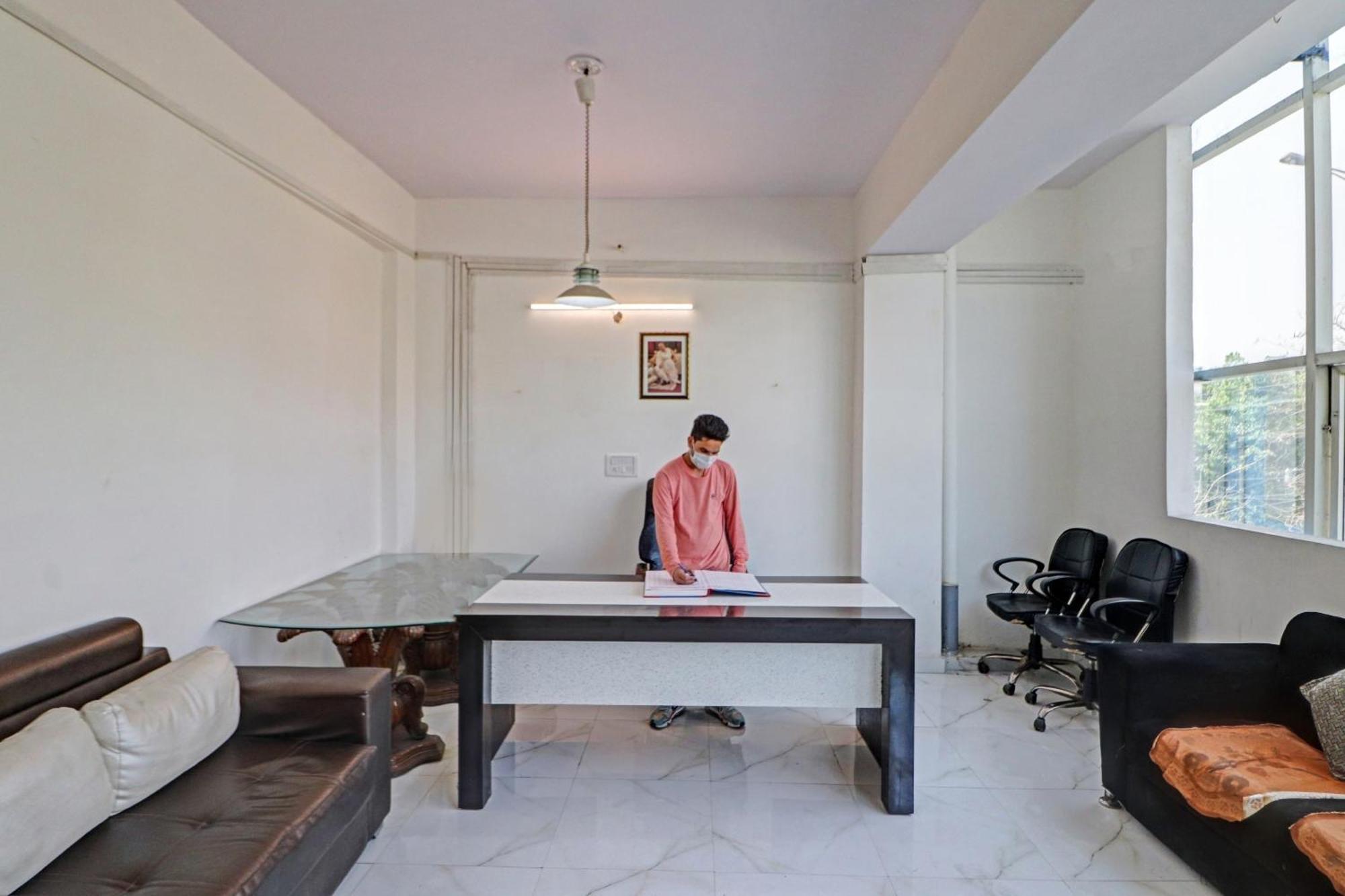 Hotel O Town Plaza Delhi (National Capital Territory of India)