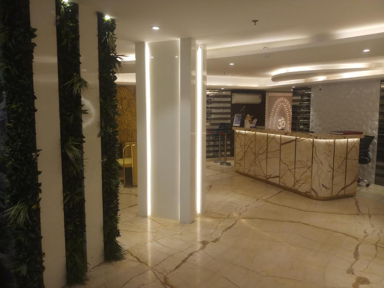 Airport Ramhan Palace Mahipalpur New Delhi