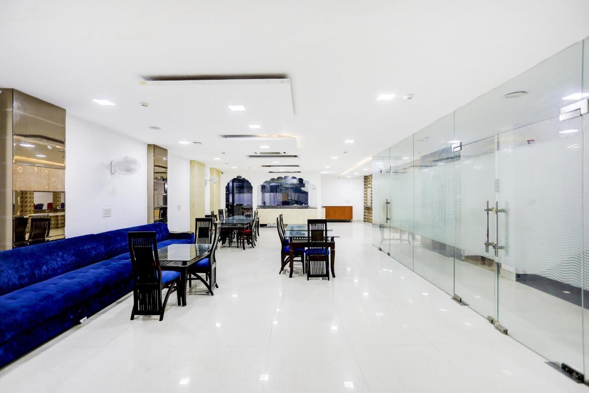 Hotel Townhouse Rivasa Regency
