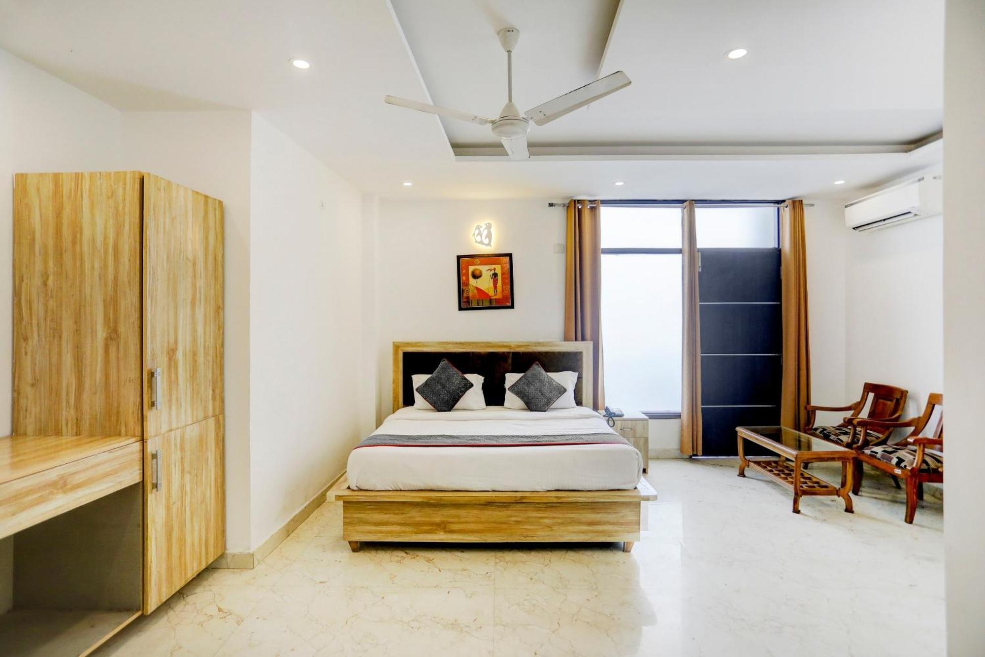 Hotel Townhouse Rivasa Regency 4*